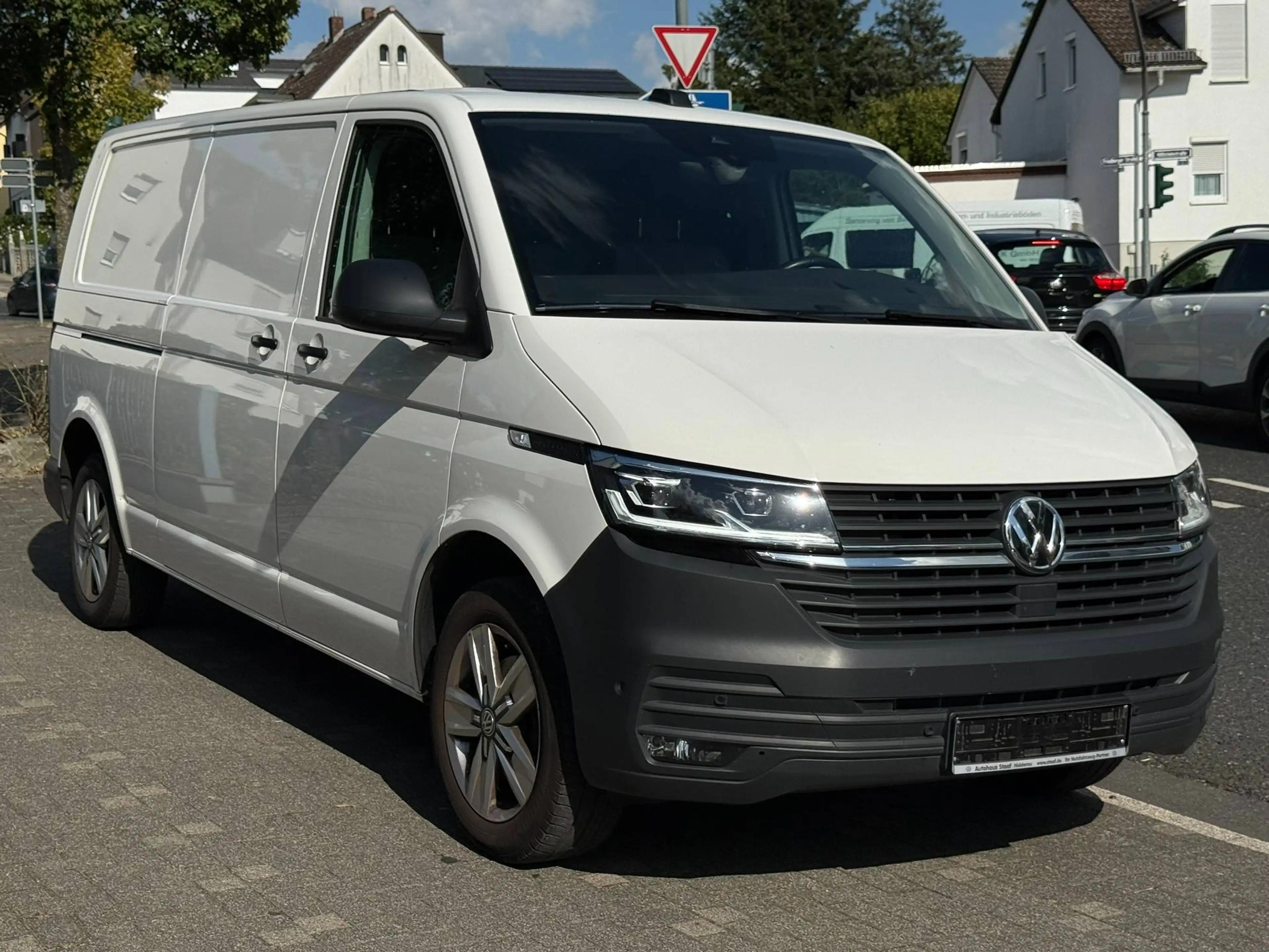 Volkswagen T6.1 Transporter FWD lang EcoProfi/2.HAND/TÜV-NEU/KAMERA/AUTOMATIK