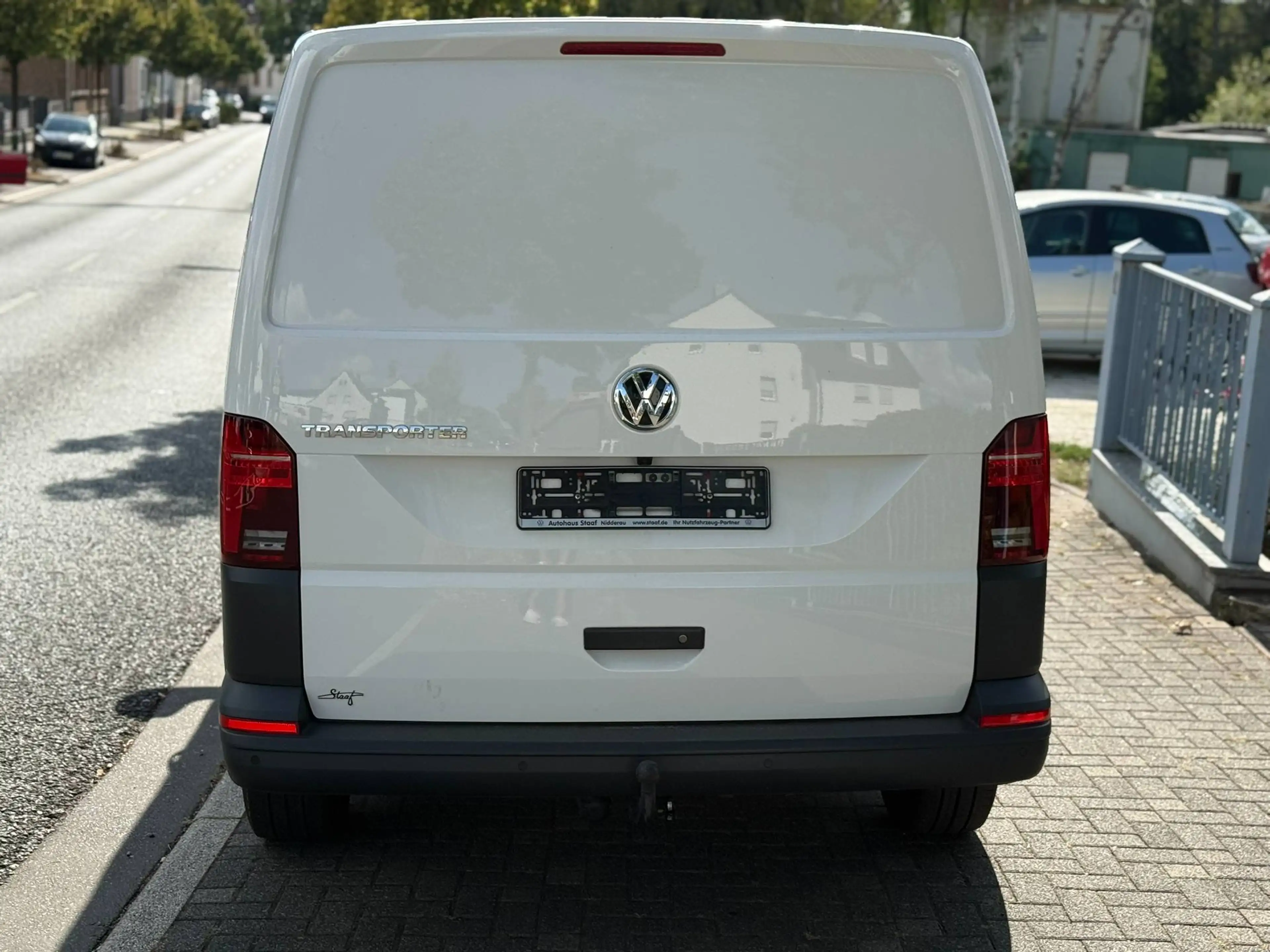 Volkswagen T6.1 Transporter FWD lang EcoProfi/2.HAND/TÜV-NEU/KAMERA/AUTOMATIK — photo 8