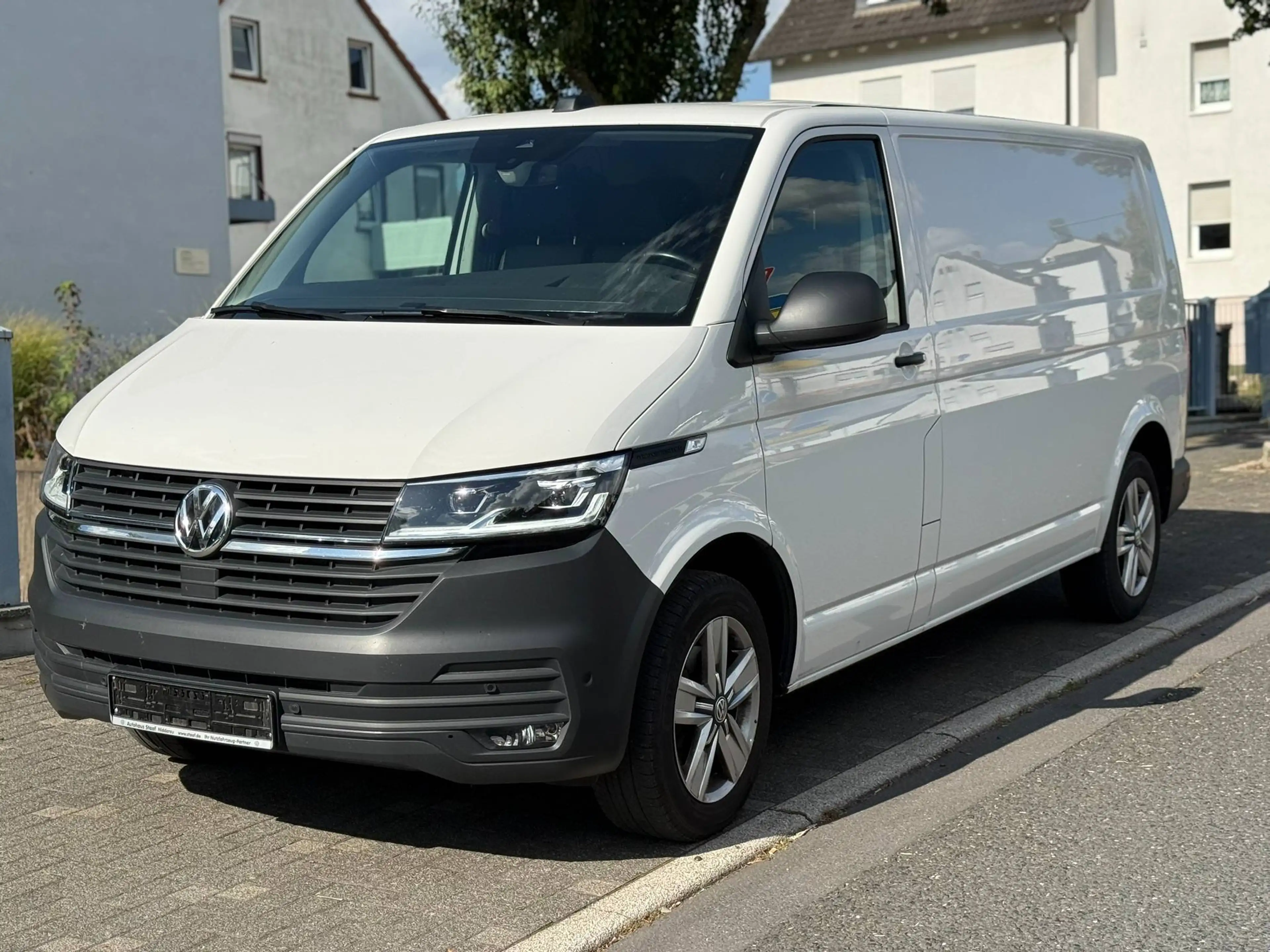 Volkswagen T6.1 Transporter FWD lang EcoProfi/2.HAND/TÜV-NEU/KAMERA/AUTOMATIK — photo 2