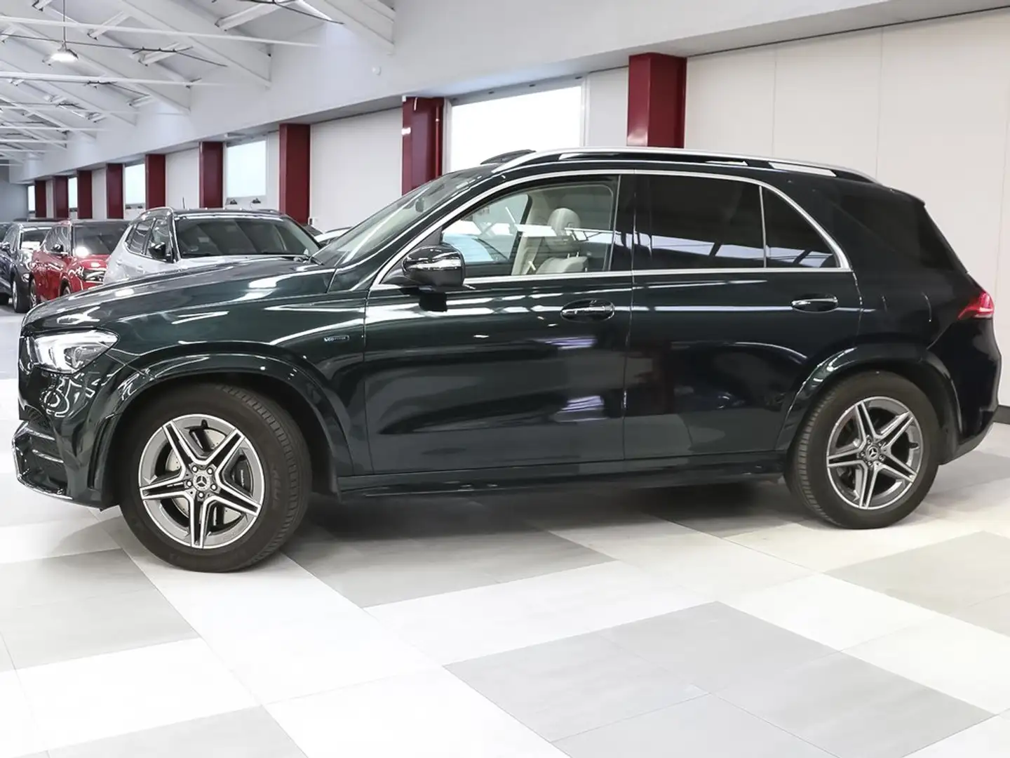 Mercedes-Benz GLE 350 350e 4Matic Aut. Verde - 2
