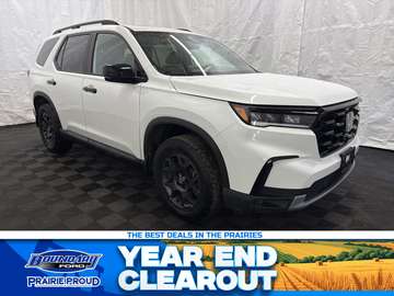 TRAILSPORT AWD | 7 PASSENGER | TOW PKG | LTHR STS