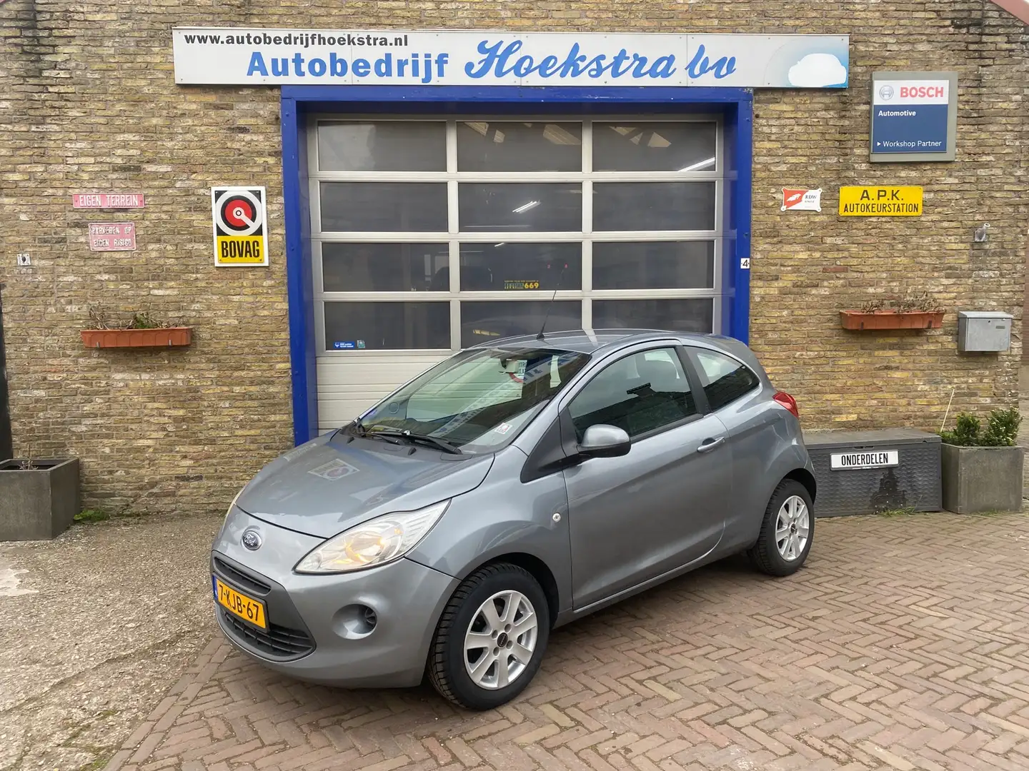Ford Ka/Ka+ 1.2 Champions Edition start/stop Grijs - 1