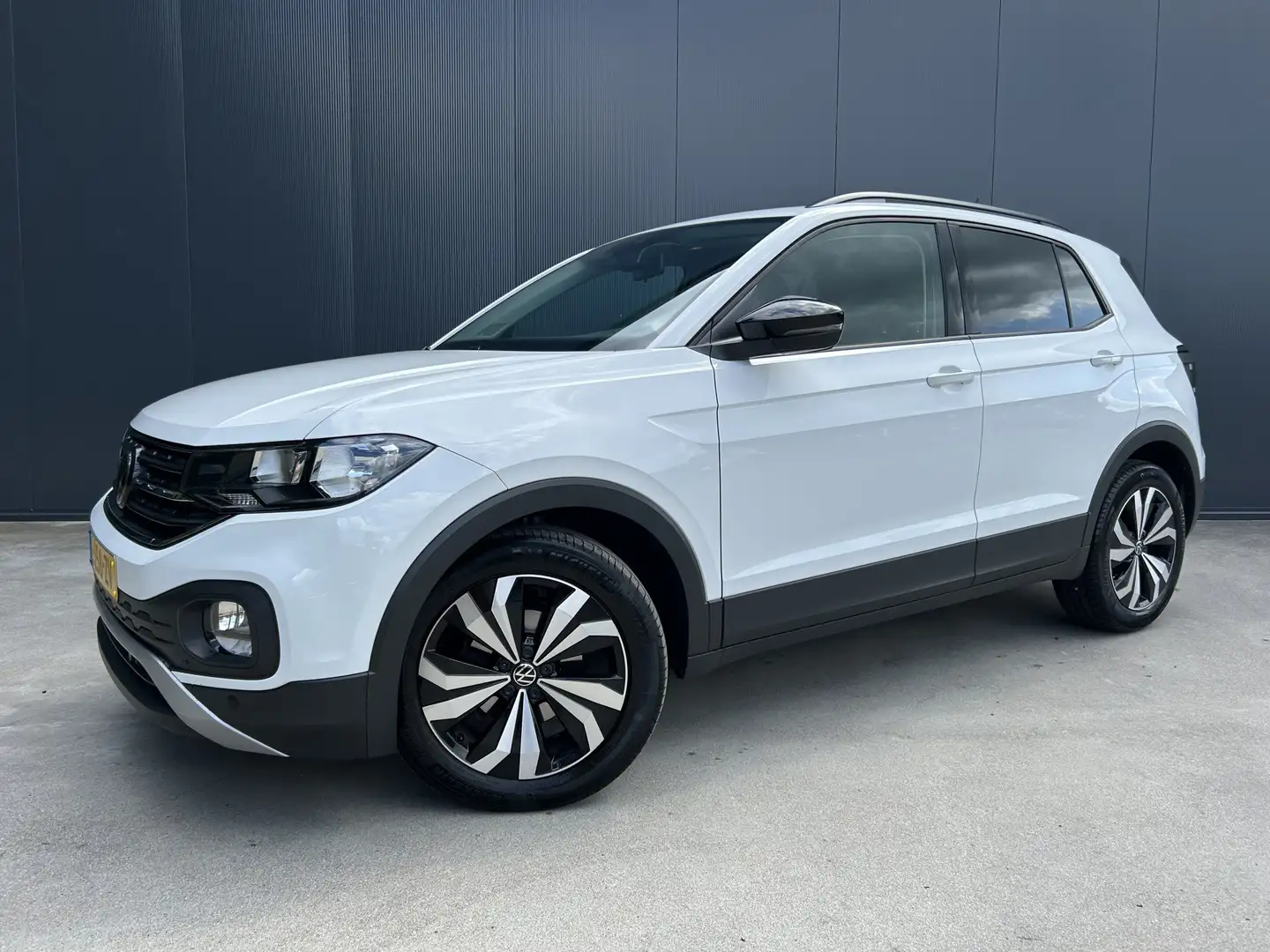 Volkswagen T-Cross 1.0 TSI Life 1e EIGENAAR ADAPT CRUISE CAMERA LED N Wit - 1