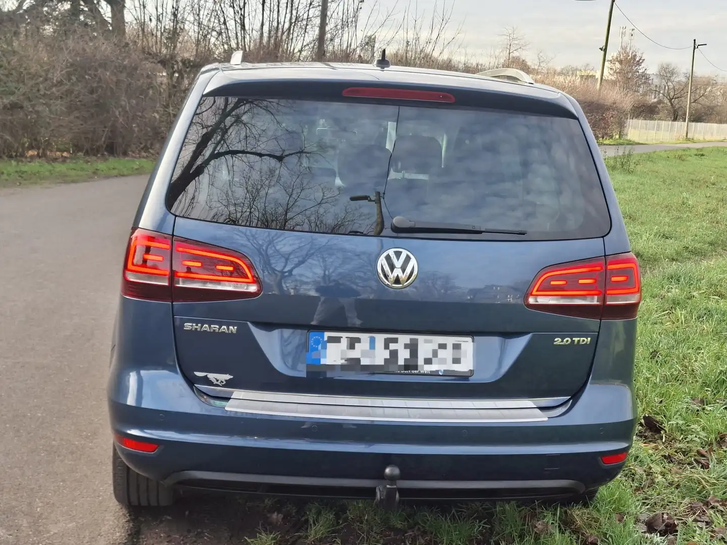 Volkswagen Sharan 2.0 TDI SCR Ocean 7 Sitzer Blau - 2