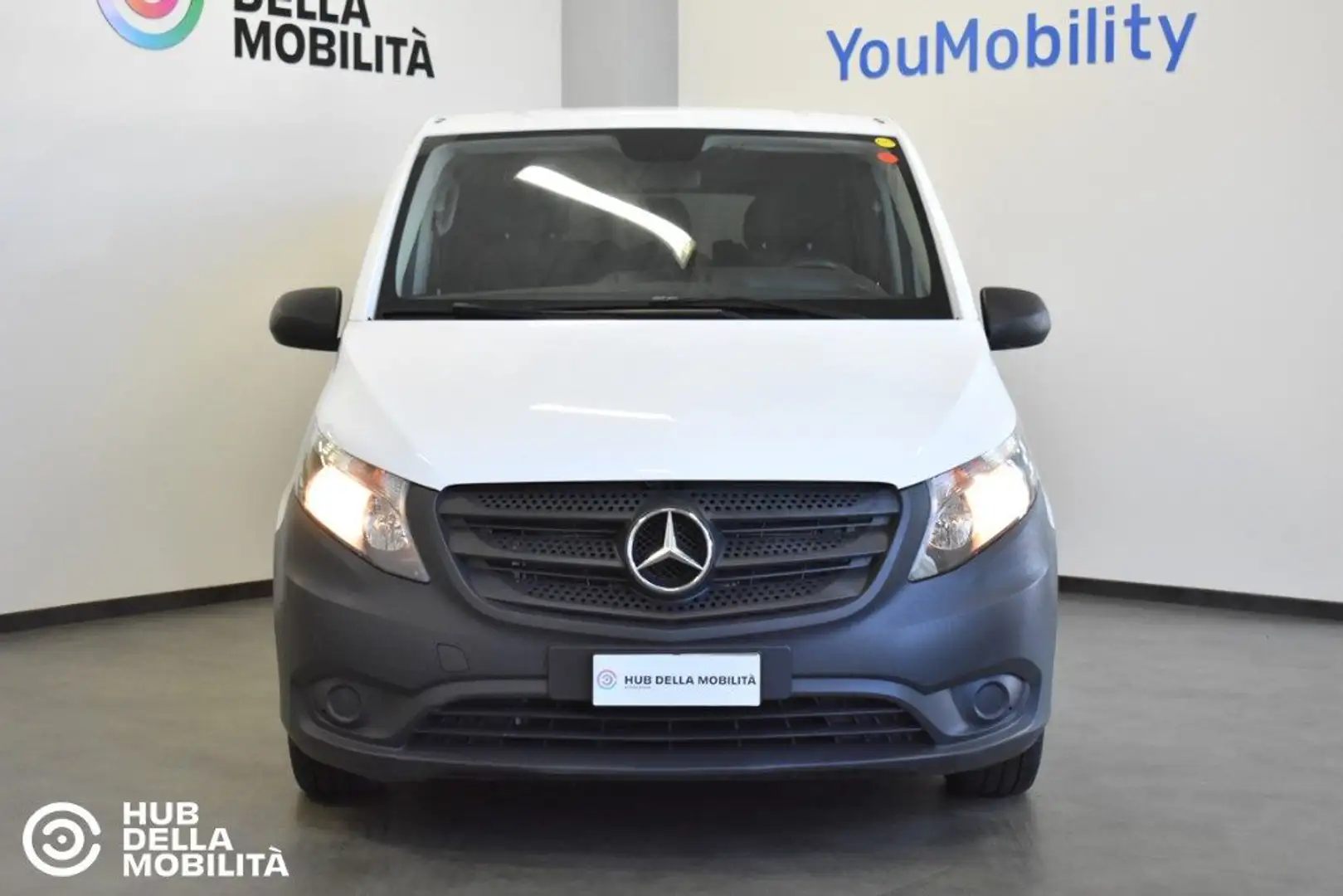 Mercedes-Benz Vito 1.7 110 CDI PC Tourer Base Compact 8 posti Bianco - 1