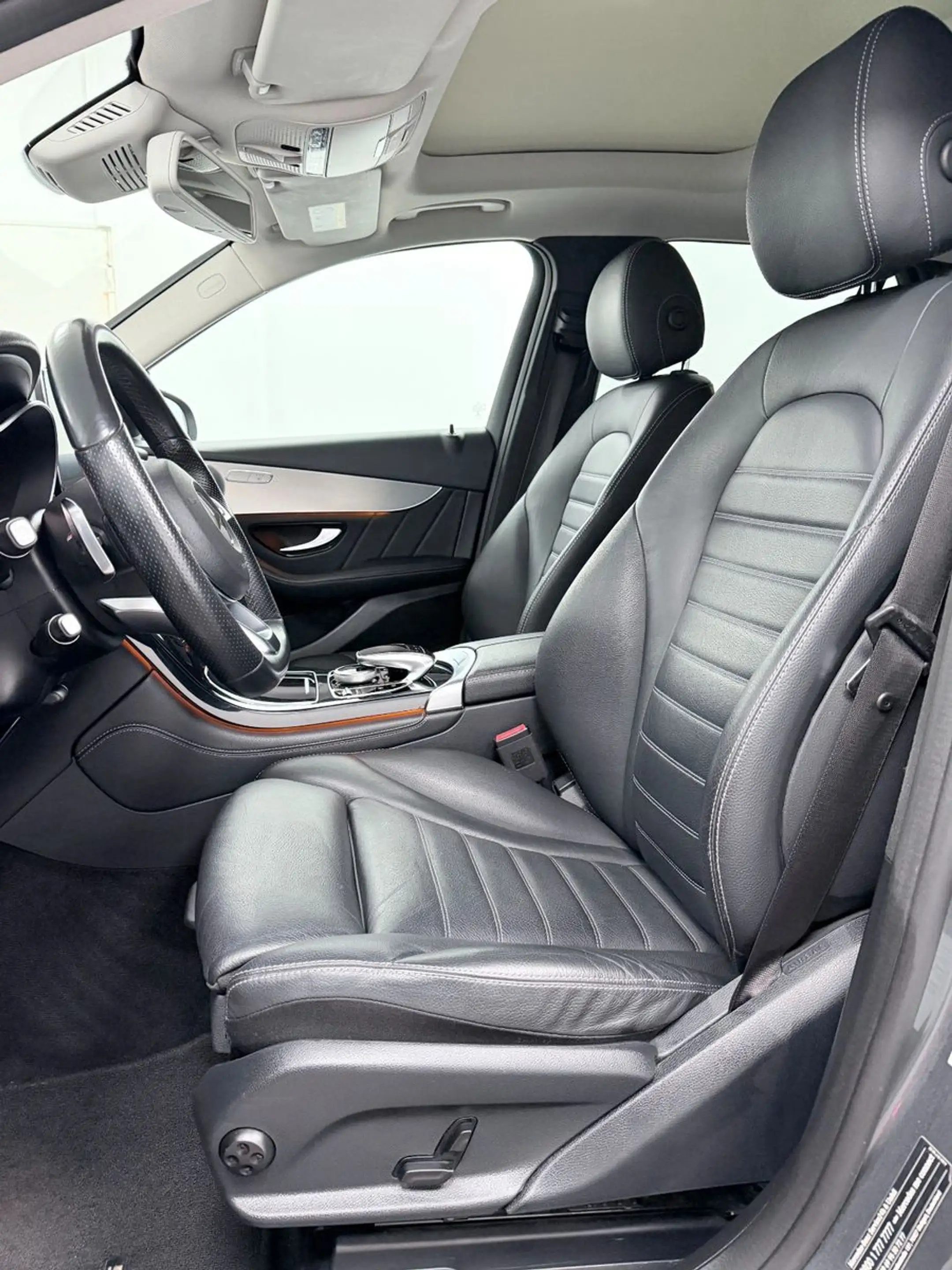 Mercedes-Benz GLC 350 d 4Matic-AMG int-360°KAM-LED-PANO-AHK — photo 19