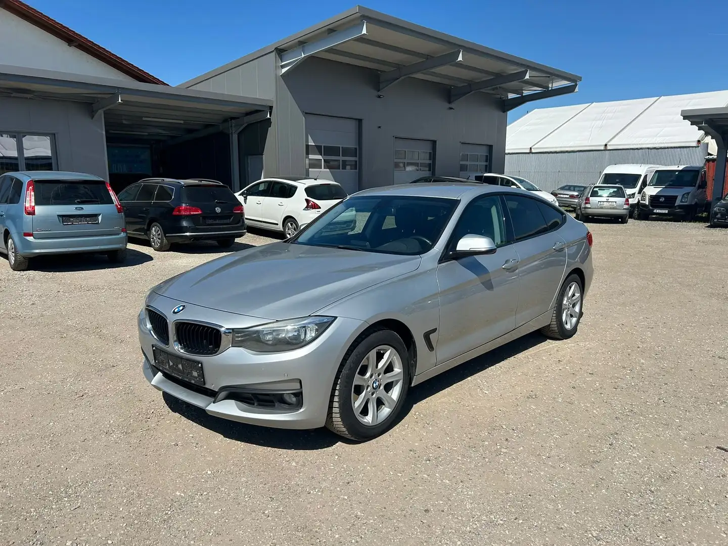 BMW 318 318 d Advantage Grau - 1