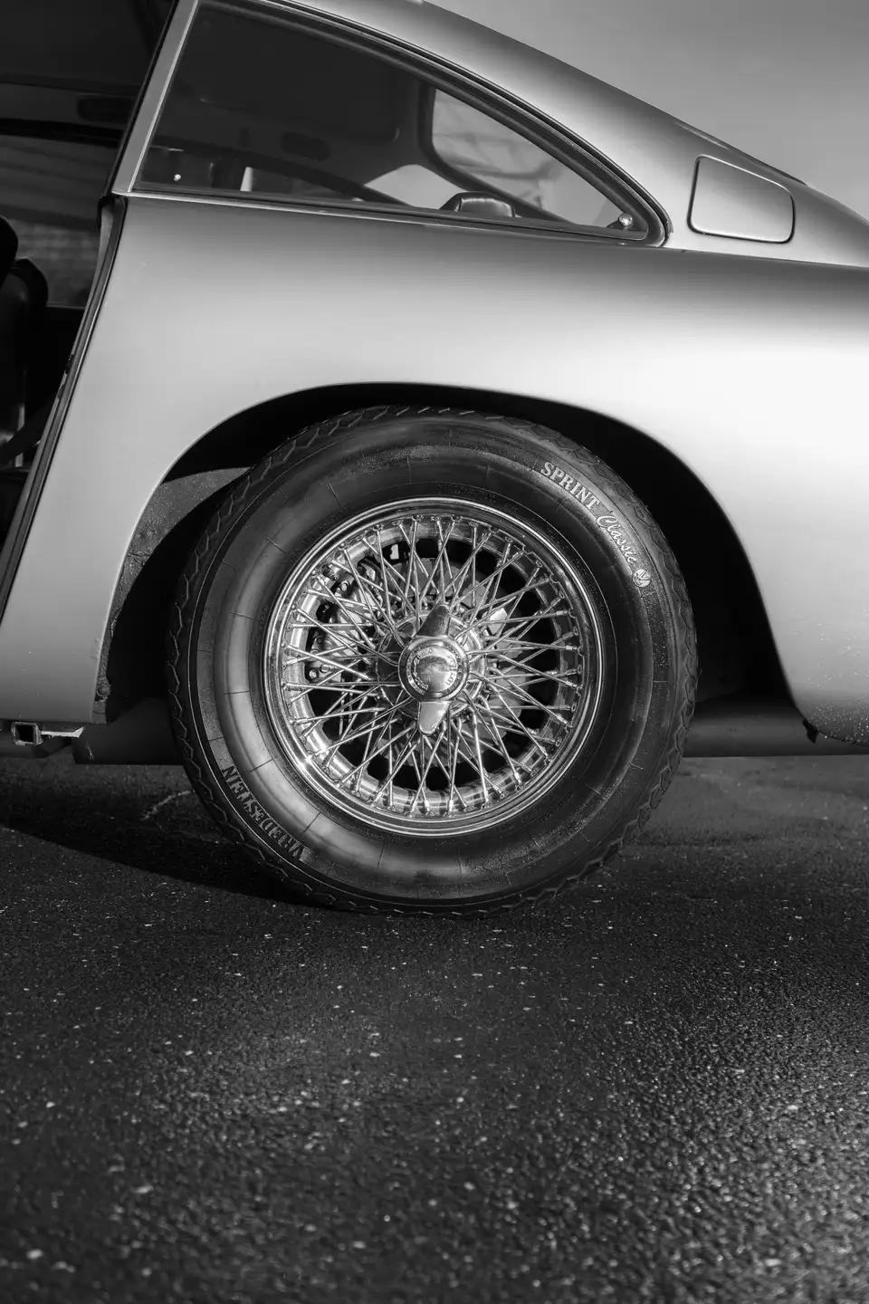 애스턴마틴 DB5 4.0 Superleggera (1963) 1963 실버 사진 3
