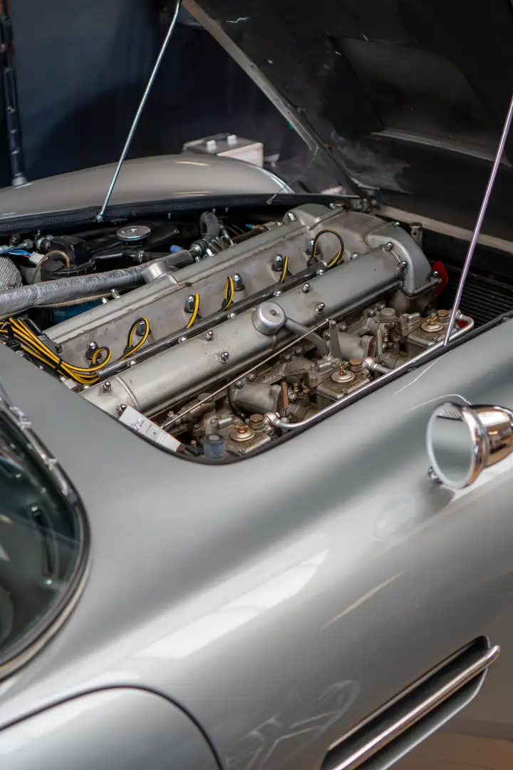 Aston Martin DB DB5 Superleggera - 2