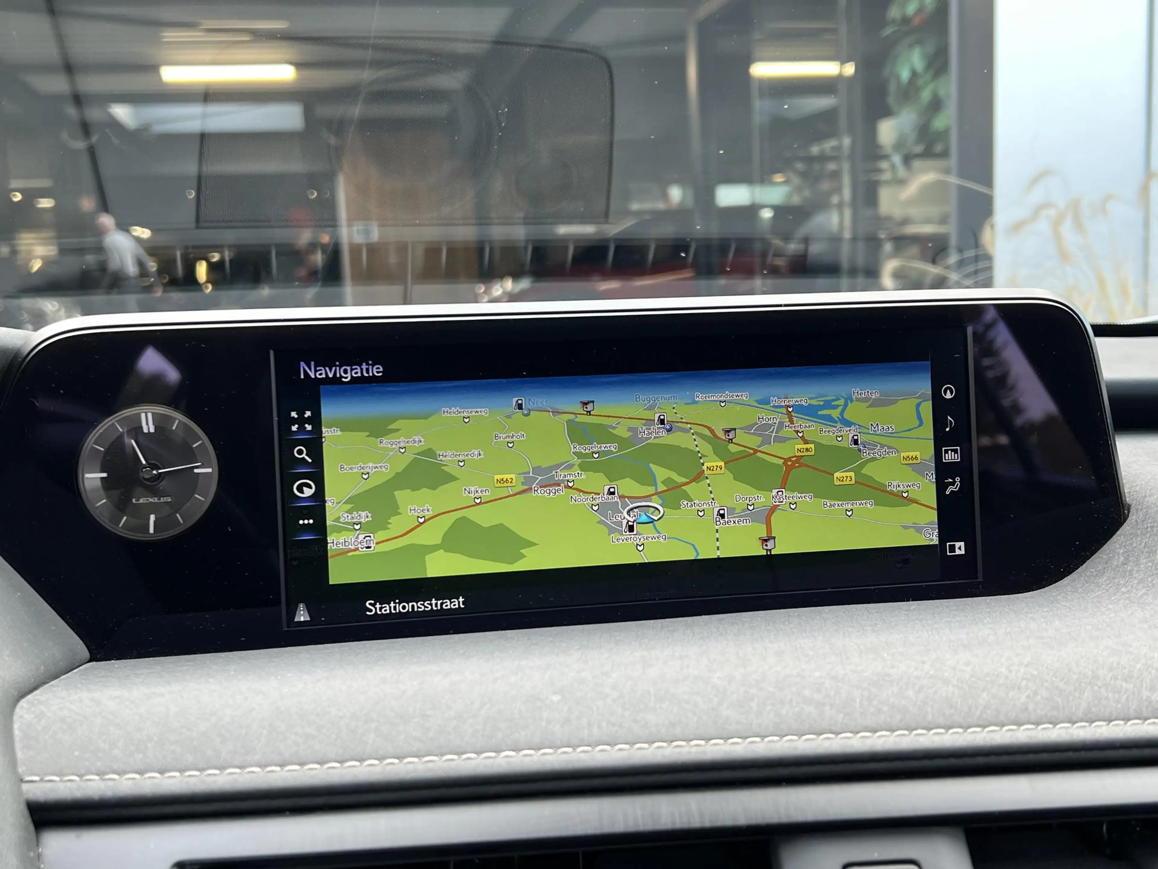 Lexus UX 250h Executive Line | President Pack, Schuifdak, Mark L — photo 41