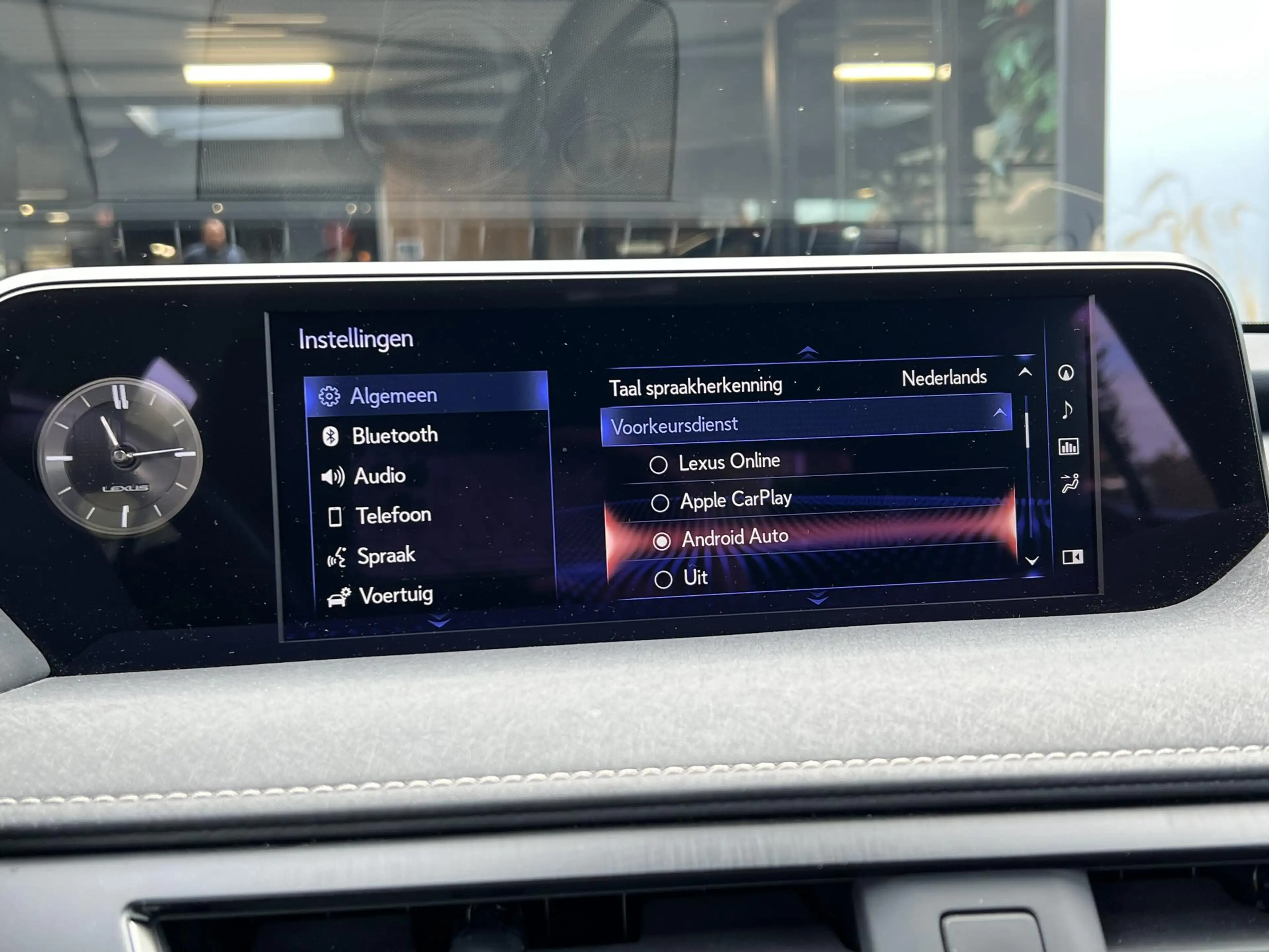 Lexus UX 250h Executive Line | President Pack, Schuifdak, Mark L — photo 42