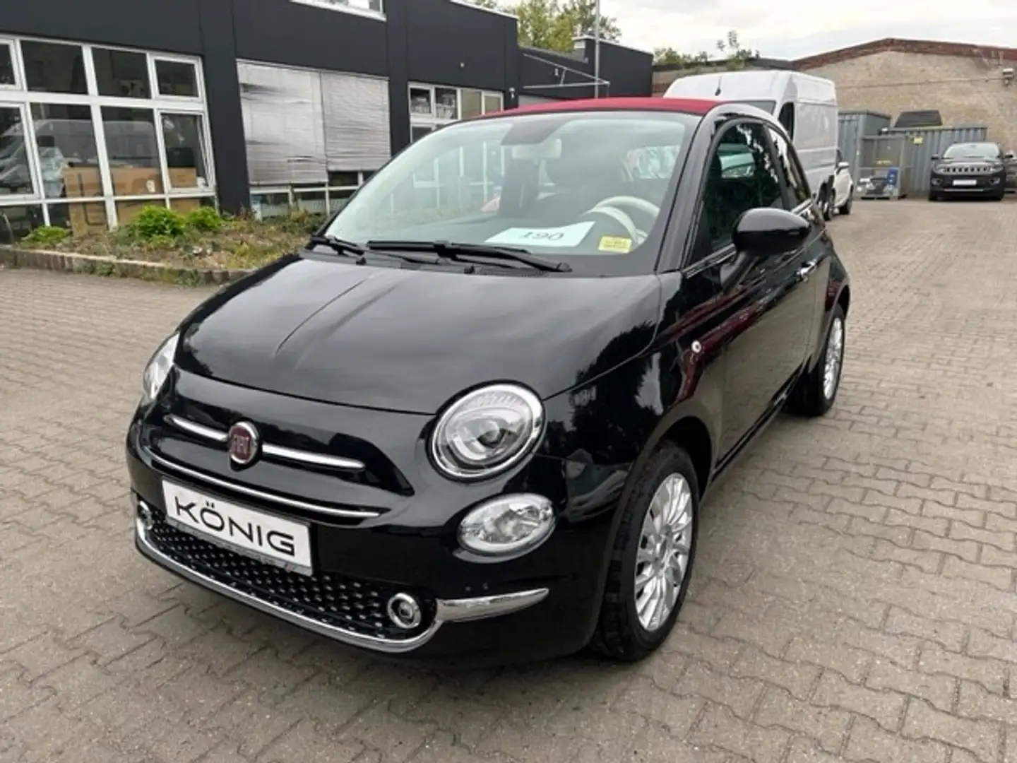 Fiat 500C Cabrio MY23 1.0 Dolcevita Navi PDC Klima Schwarz - 1