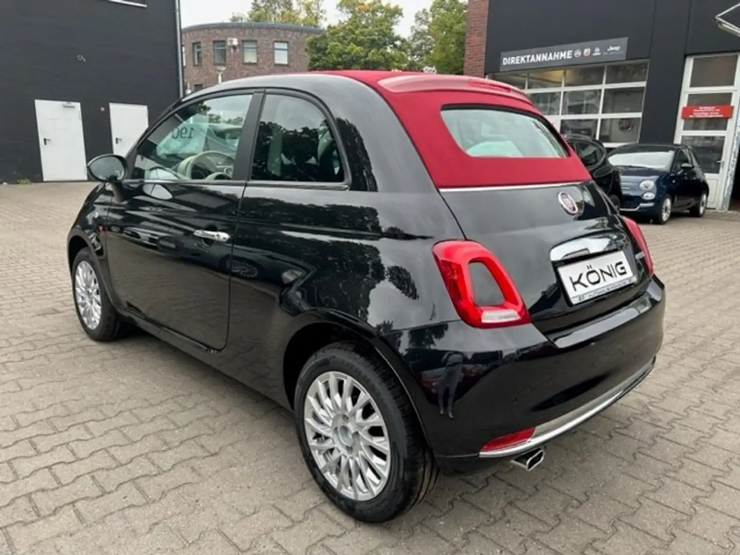 Fiat 500C Cabrio MY23 1.0 Dolcevita Navi PDC Klima Schwarz - 2
