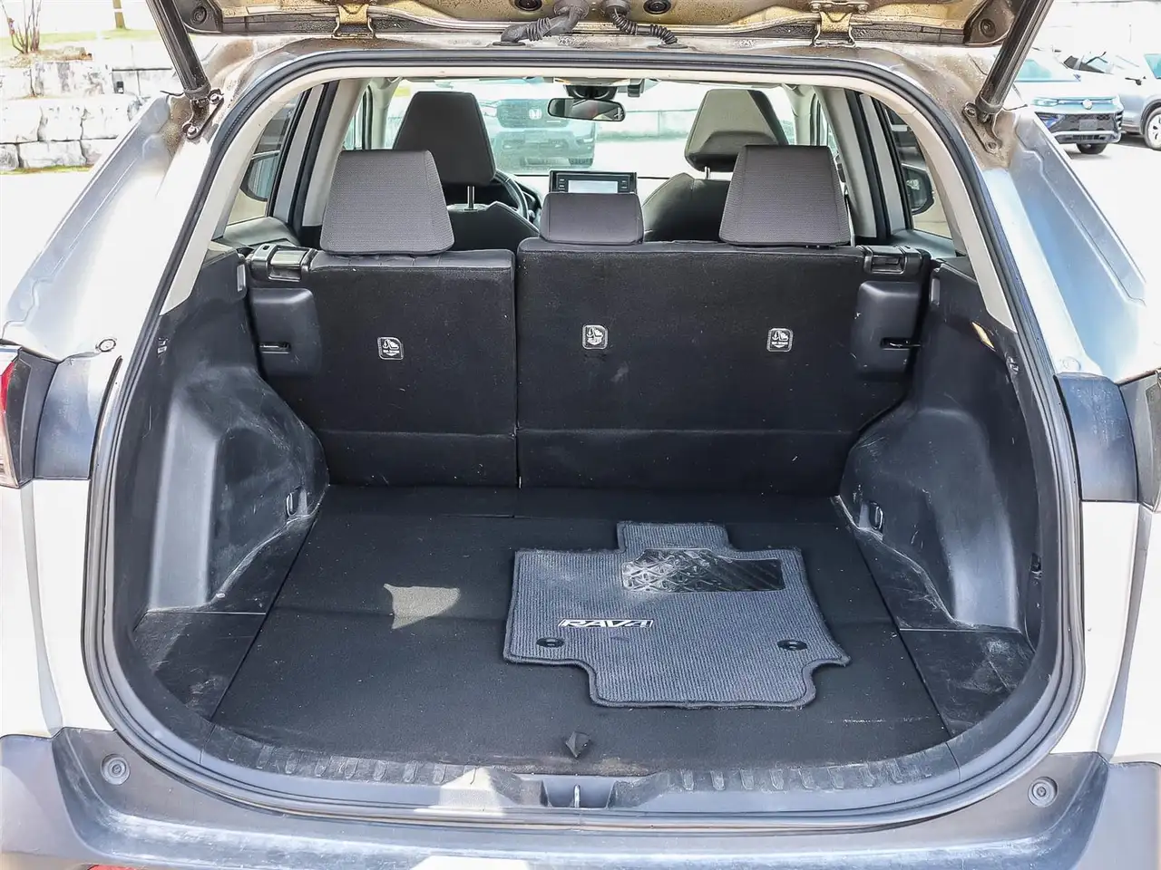 Toyota RAV 4 снимка Toyota RAV 4