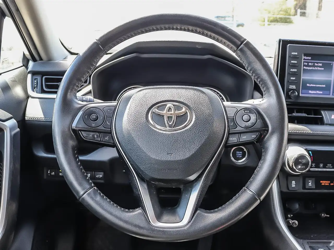 Toyota RAV 4 снимка Toyota RAV 4