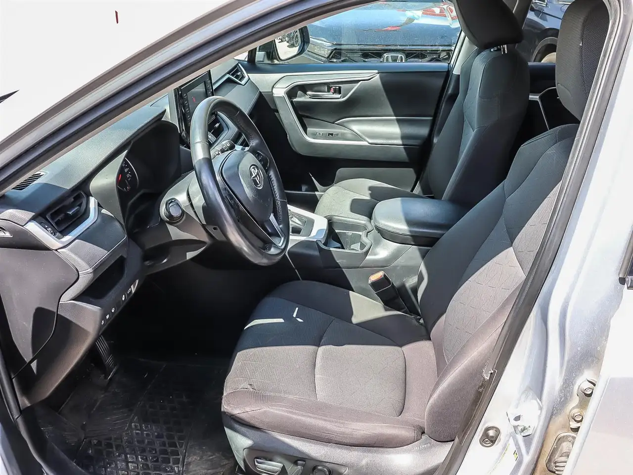 Toyota RAV 4 снимка Toyota RAV 4