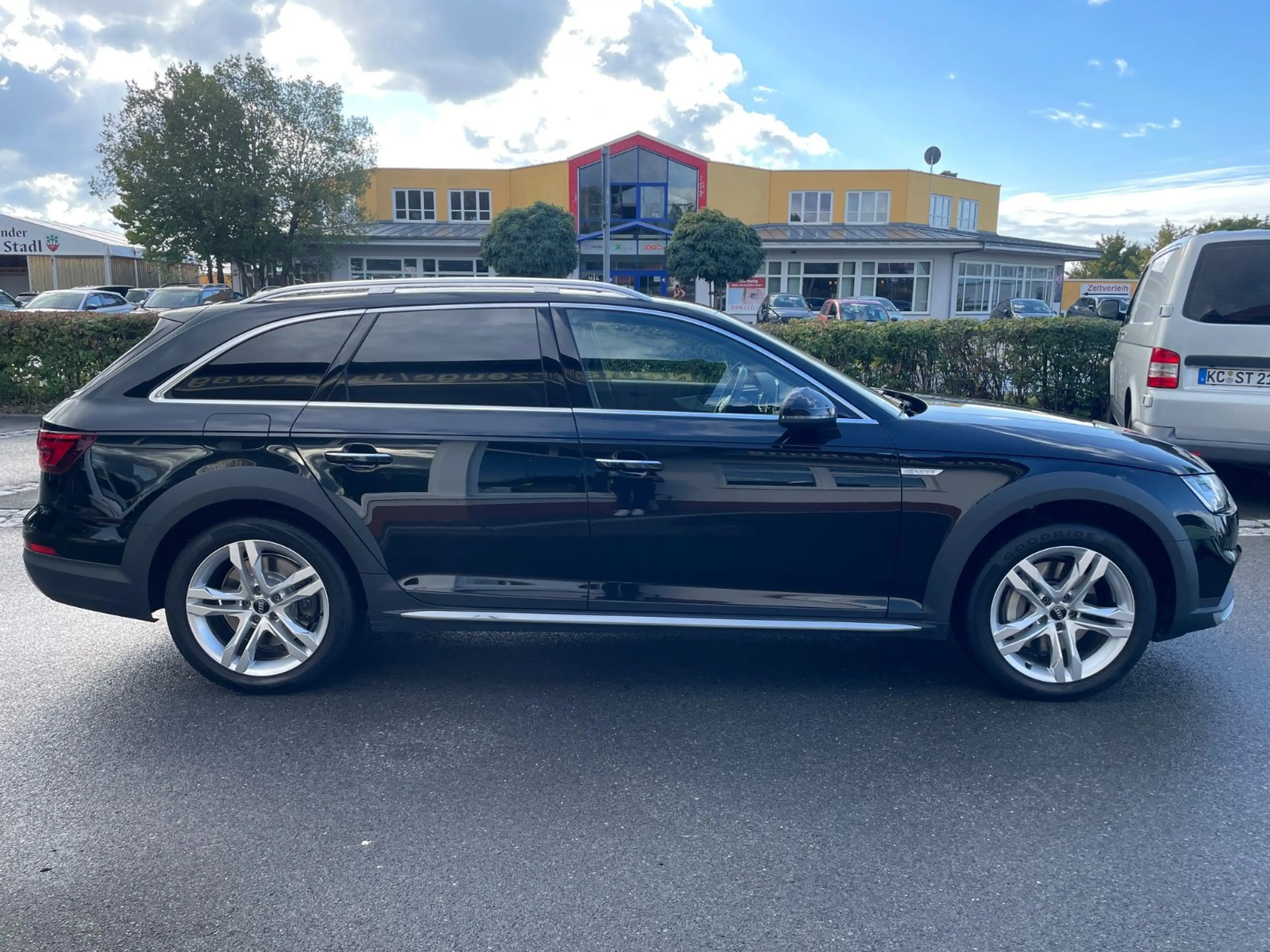 Audi A4 allroad quattro 45 TFSI/AHK/Kamera/199€mtl. — photo 6