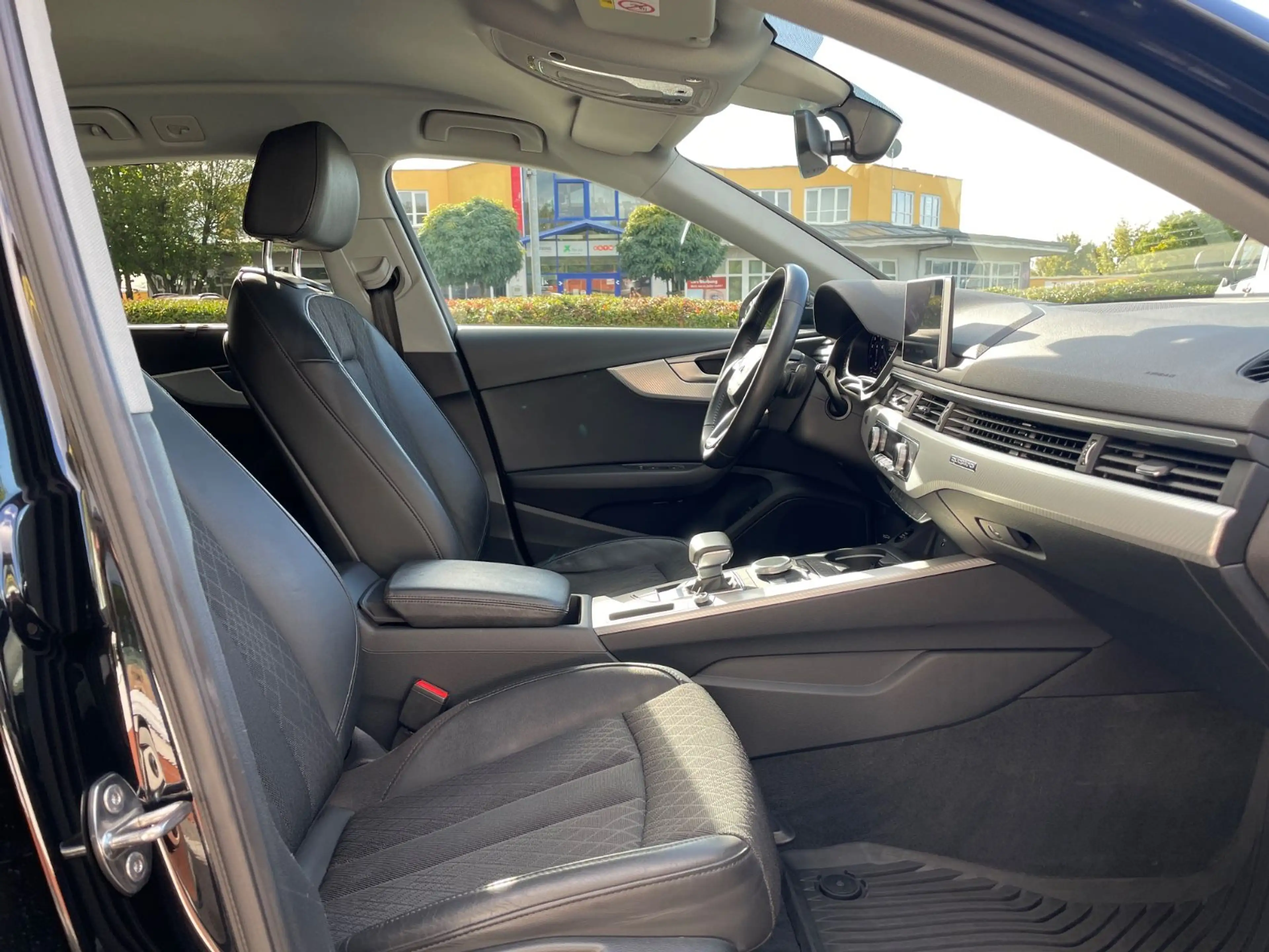 Audi A4 allroad quattro 45 TFSI/AHK/Kamera/199€mtl. — photo 12