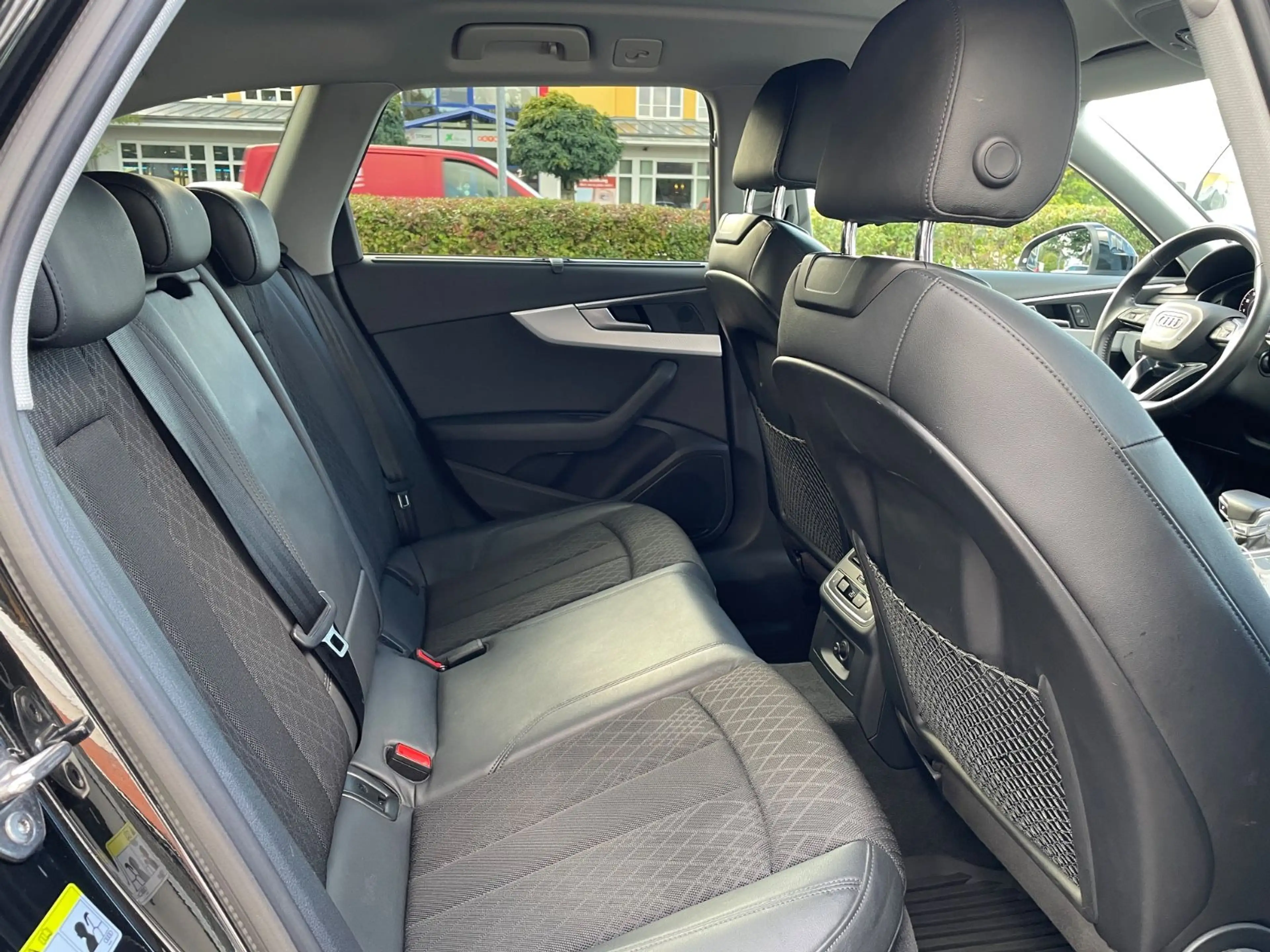 Audi A4 allroad quattro 45 TFSI/AHK/Kamera/199€mtl. — photo 14