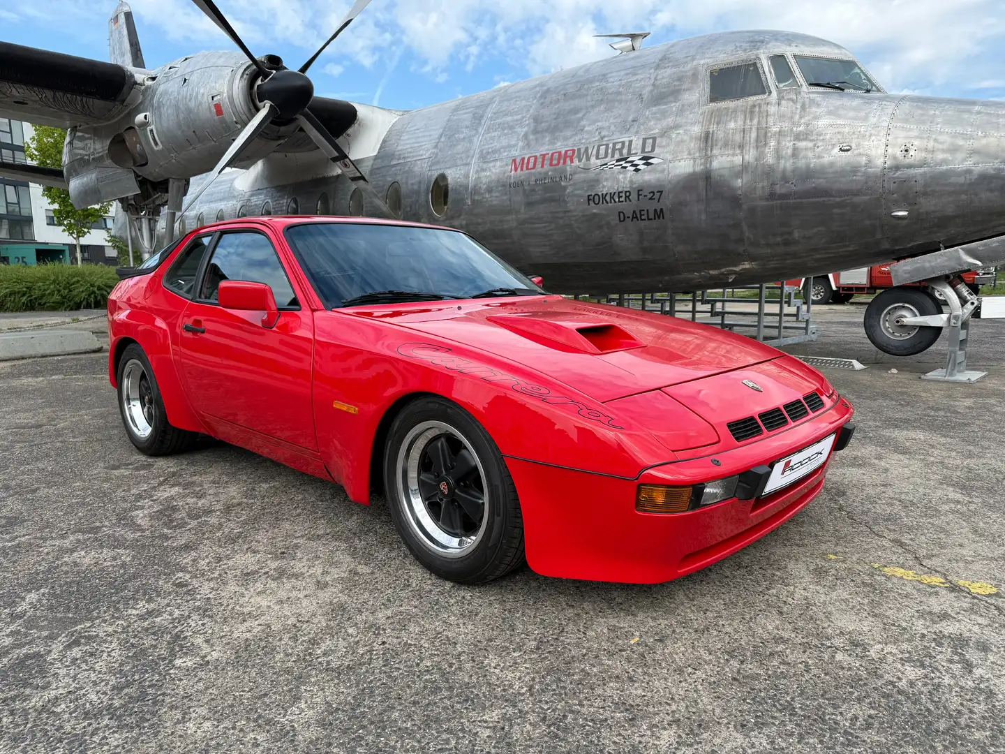 Porsche 924 Carrera GT | Nr. 168 / 400 Roşu - 1
