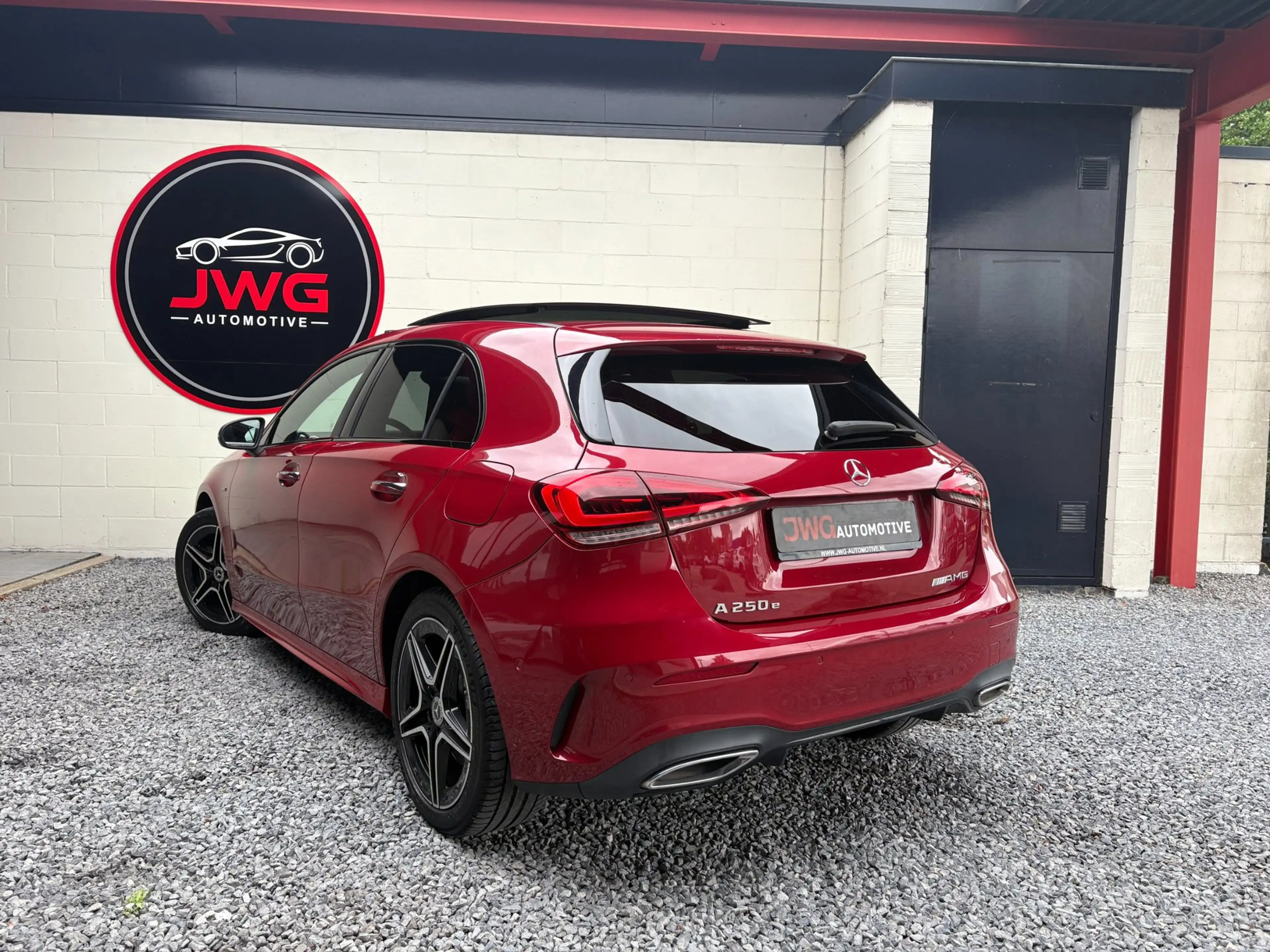 Mercedes-Benz A 250 e AMG Pano/Keyless/Sfeer/Memory — photo 8