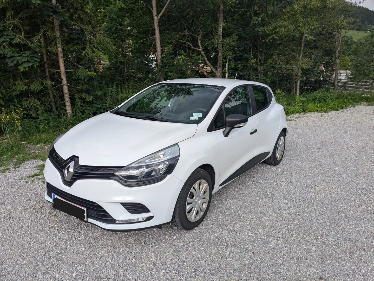 Renault Clio Clio Life 1,2 16V 75 Life Weiß - 1