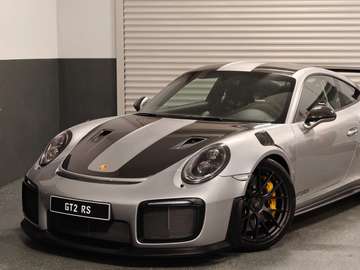 GT2 RS WEISSACH-PAKET | 2512 KM | DEUTSCH