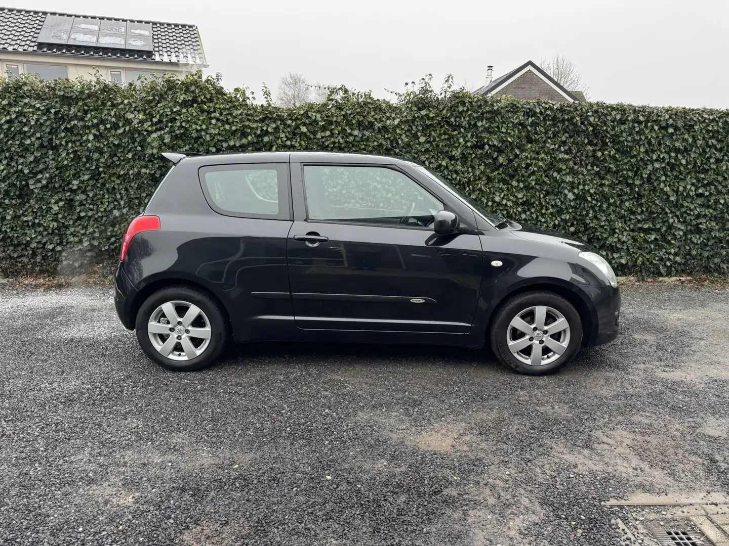 Suzuki Swift 1.3 Bandit | Autom. Airco | Keyless | Elekt. Ramen Negro - 2
