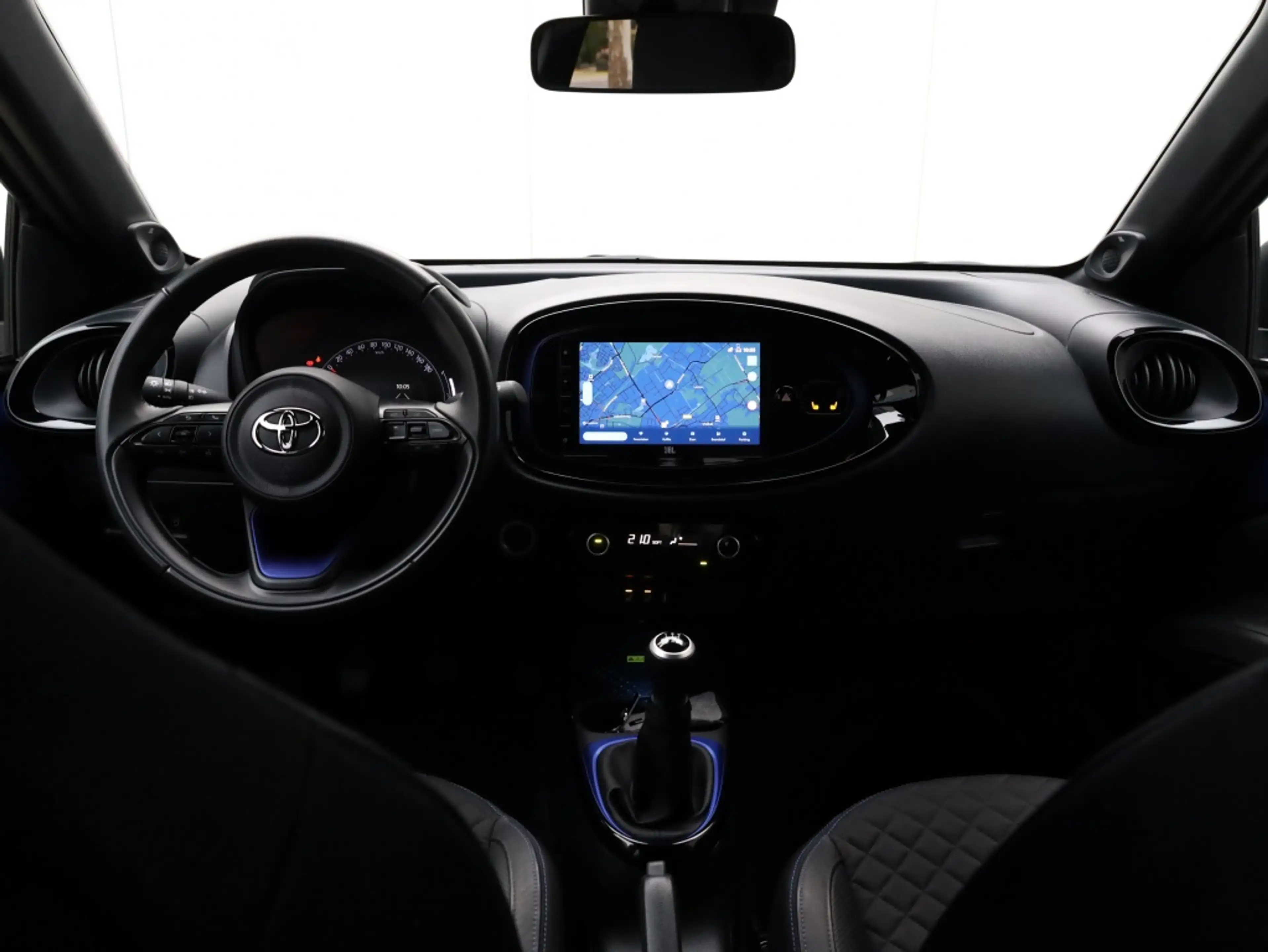 Toyota Aygo X 1.0 VVT-i MT Premium | Cabrio | JBL | Stoelverwarm — photo 3