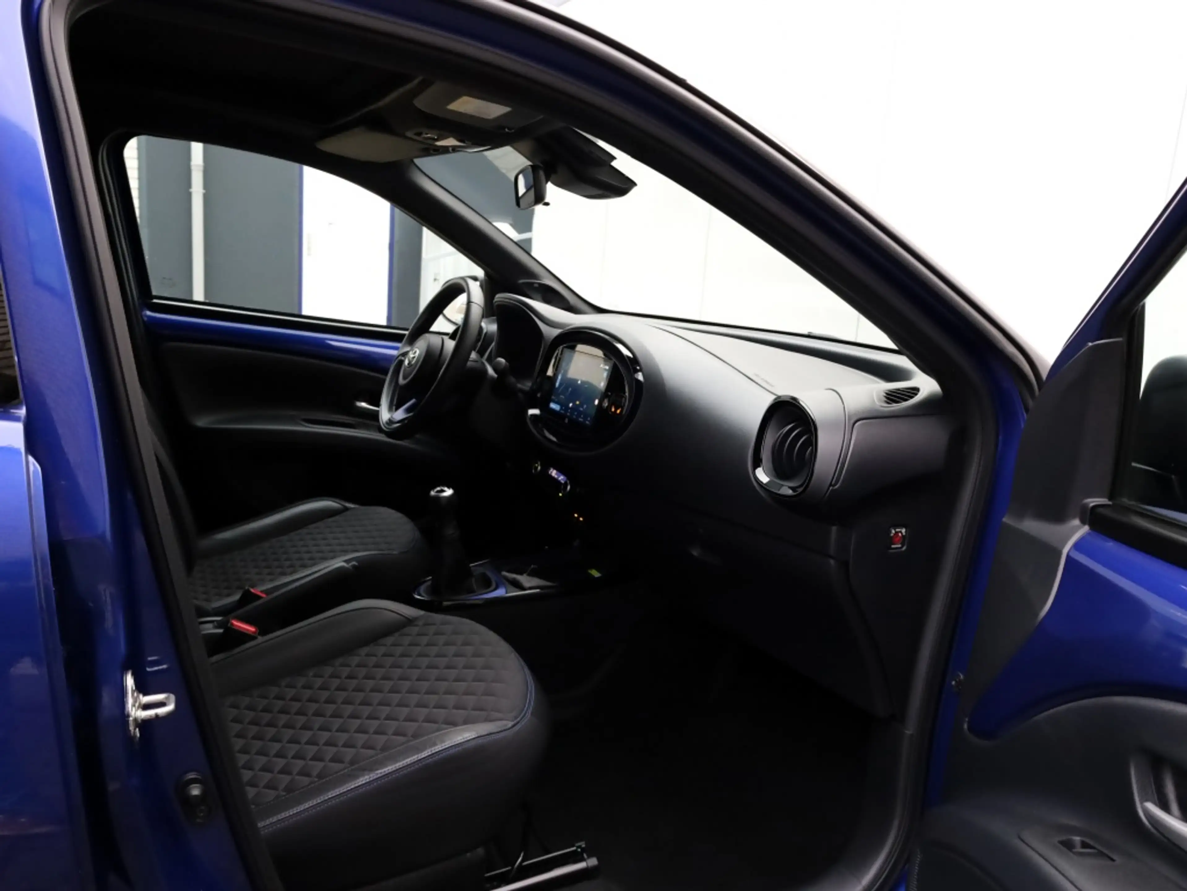 Toyota Aygo X 1.0 VVT-i MT Premium | Cabrio | JBL | Stoelverwarm — photo 12