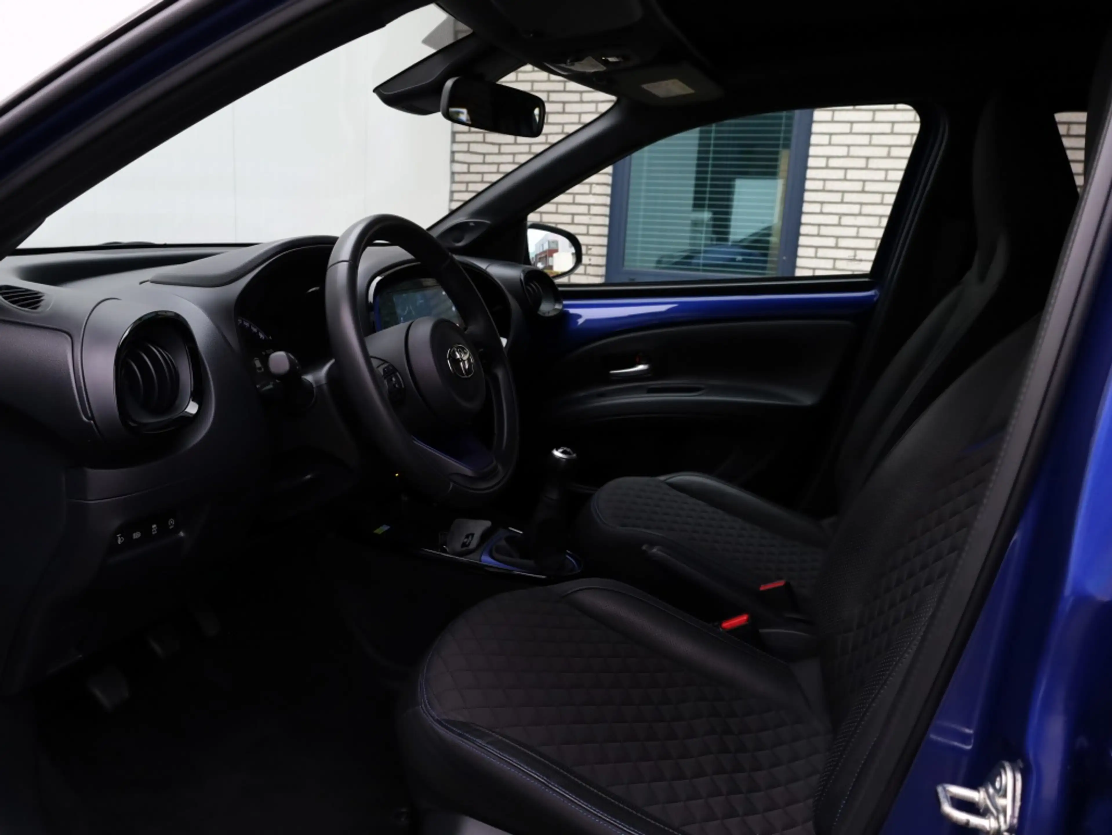 Toyota Aygo X 1.0 VVT-i MT Premium | Cabrio | JBL | Stoelverwarm — photo 11