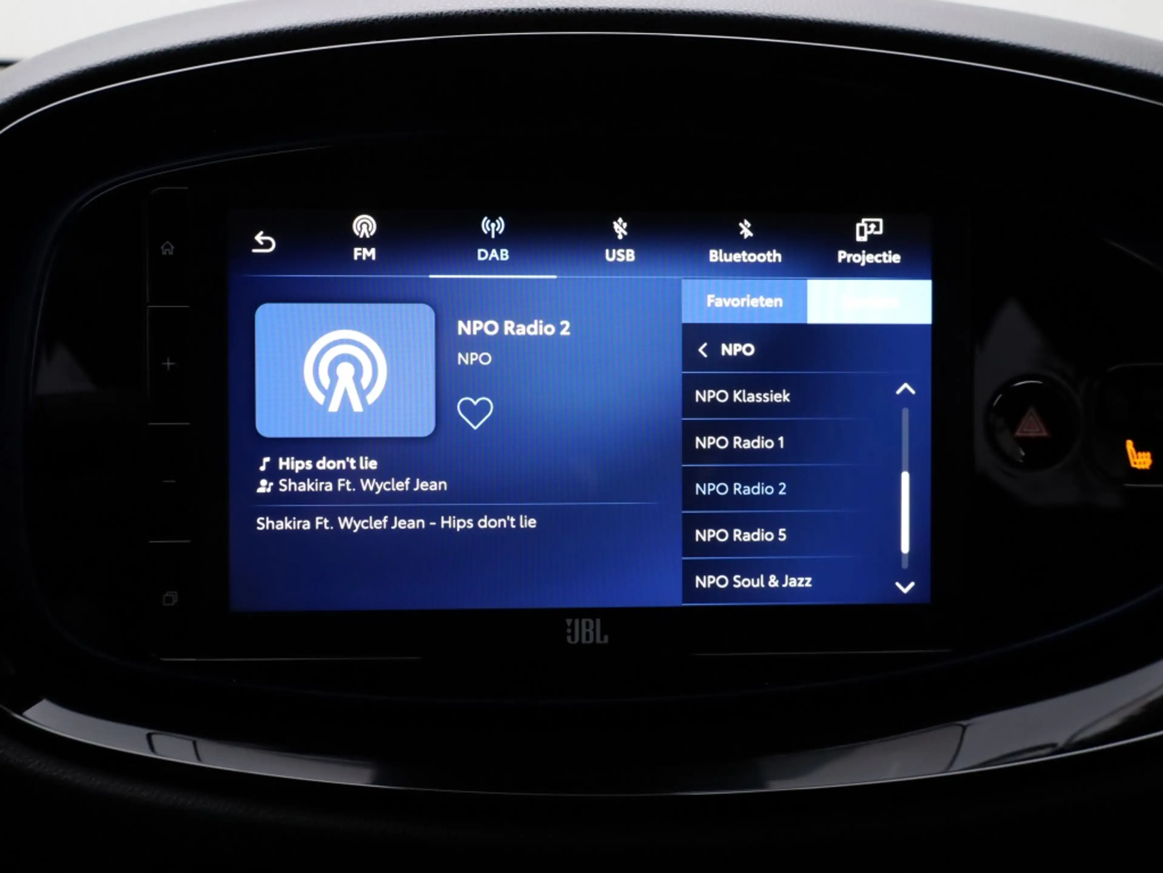 Toyota Aygo X 1.0 VVT-i MT Premium | Cabrio | JBL | Stoelverwarm — photo 27