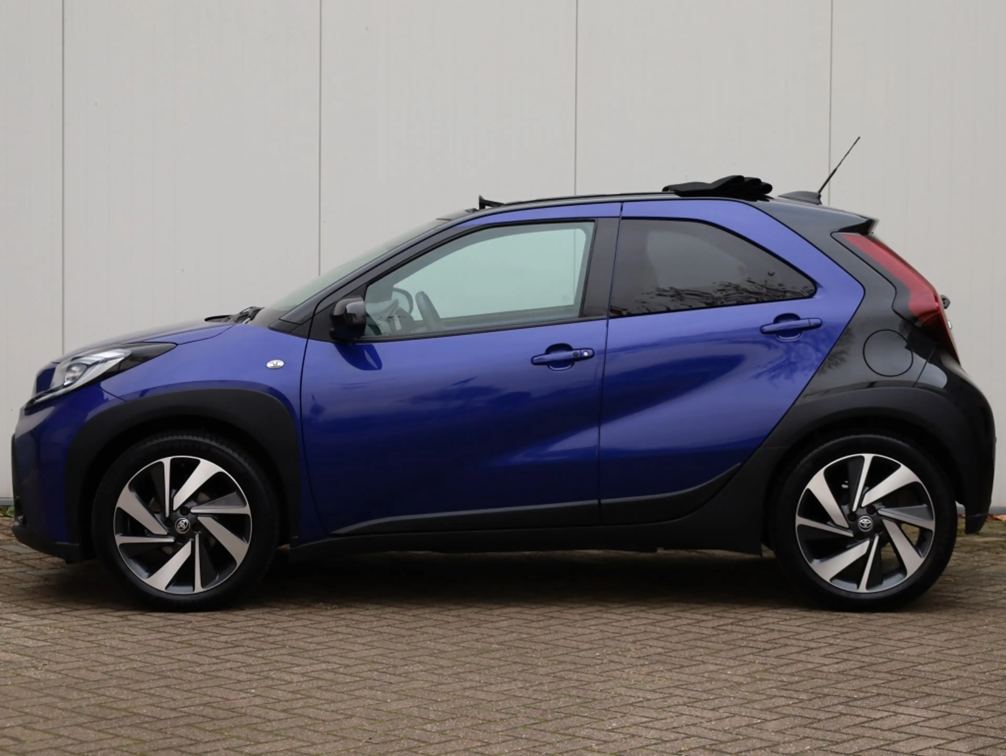 Toyota Aygo X 1.0 VVT-i MT Premium | Cabrio | JBL | Stoelverwarm — photo 5