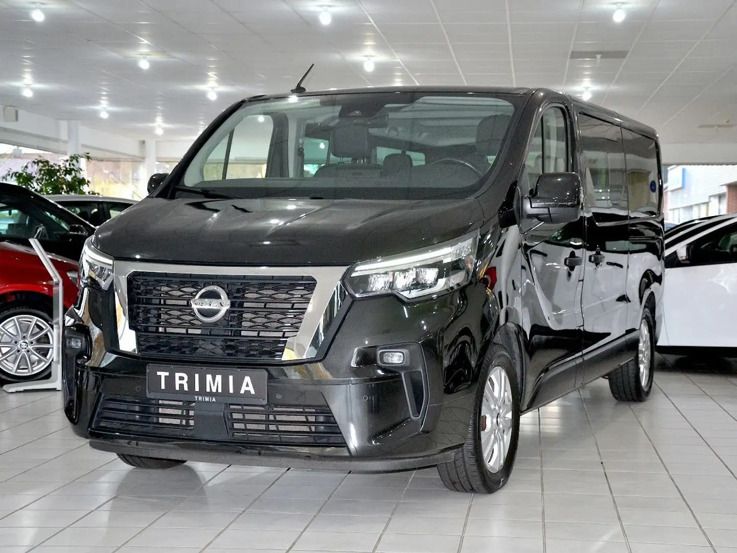 Nissan Primastar 2.0 L2H1 Tekna | 8 Sitz | LED | NAVI Schwarz - 2