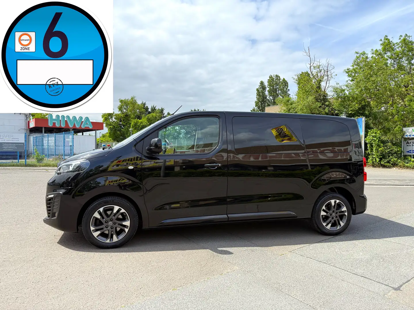 Opel Zafira Life 2.0 CDTi M (L2) Automatik (7xSITZER*PANO*STANDHZG) Schwarz - 1