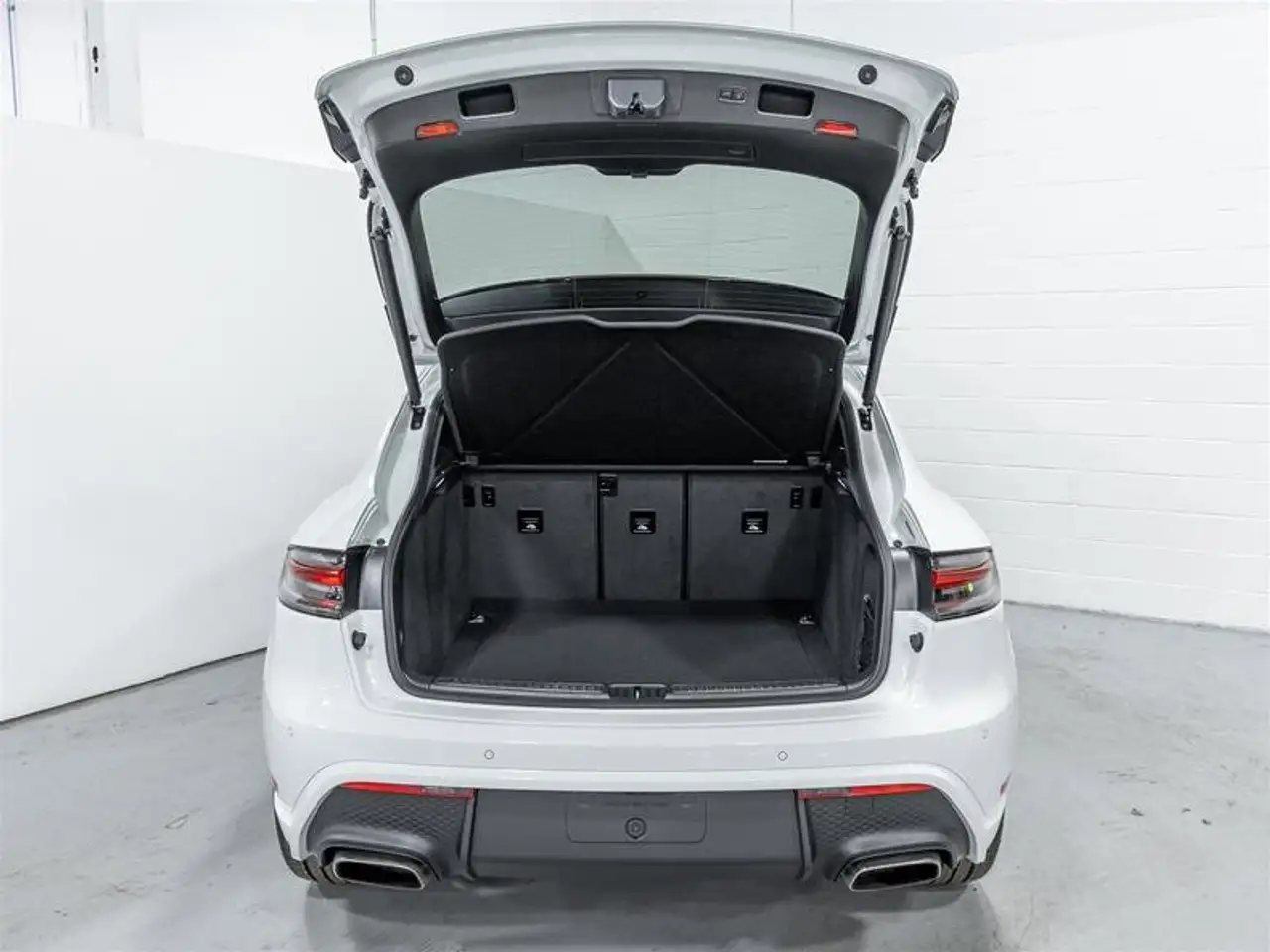 Porsche Macan снимка Porsche Macan