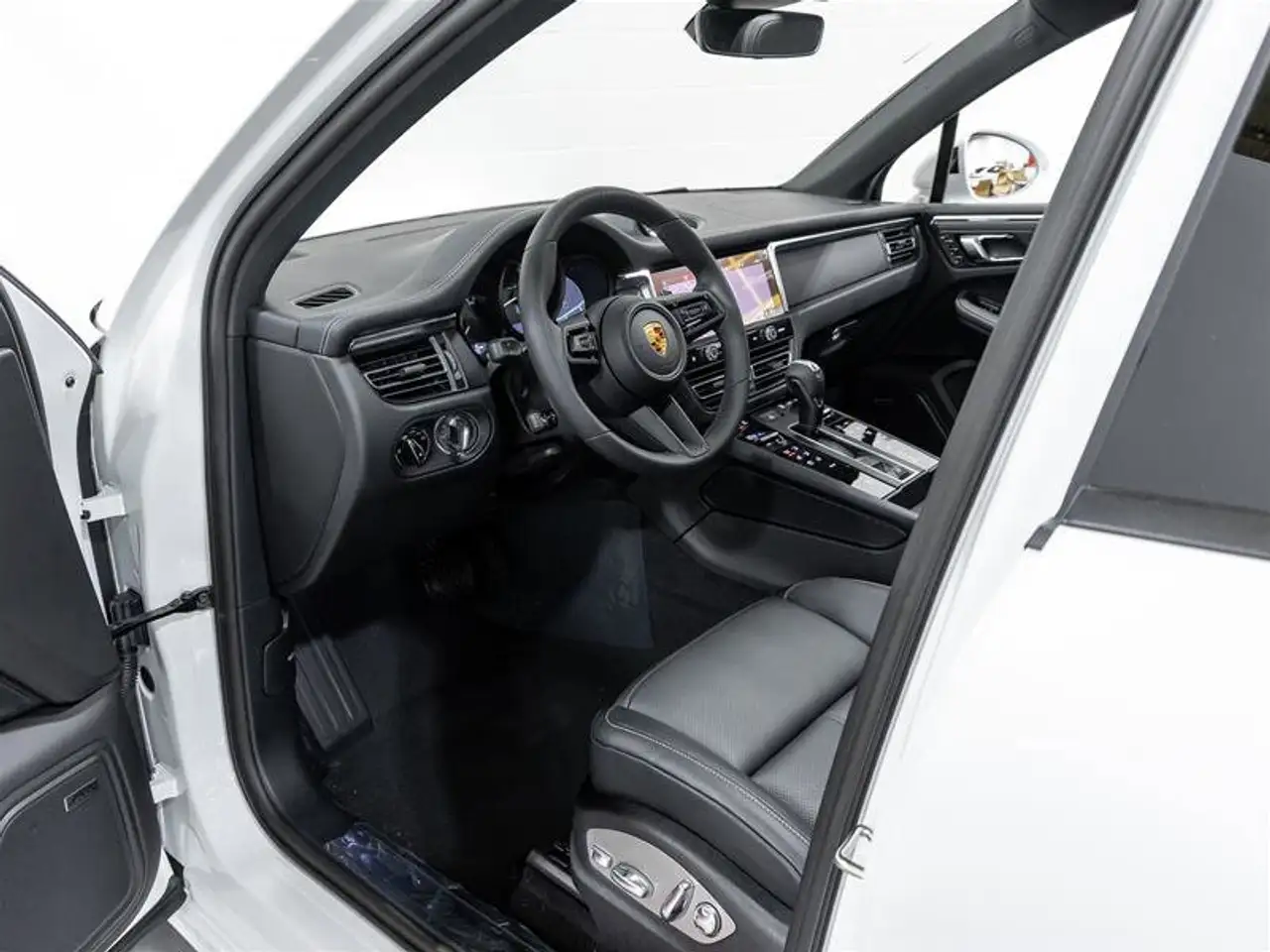Porsche Macan снимка Porsche Macan