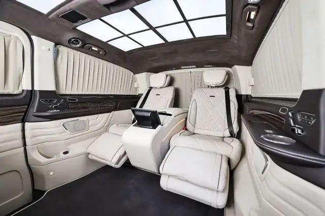 Mercedes-Benz V 300 view 6