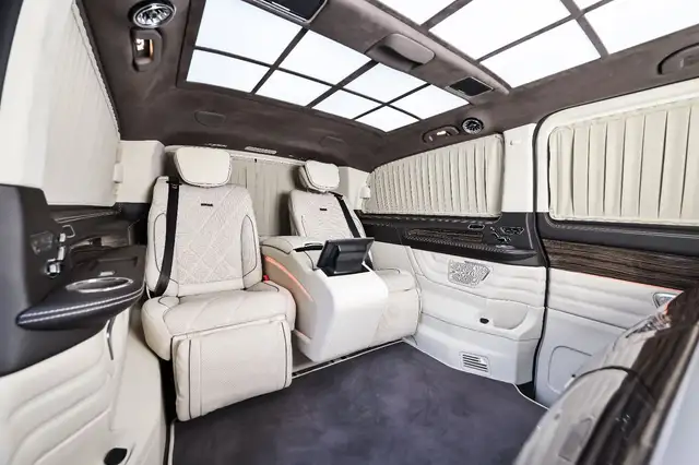 Mercedes-Benz V 300 main image