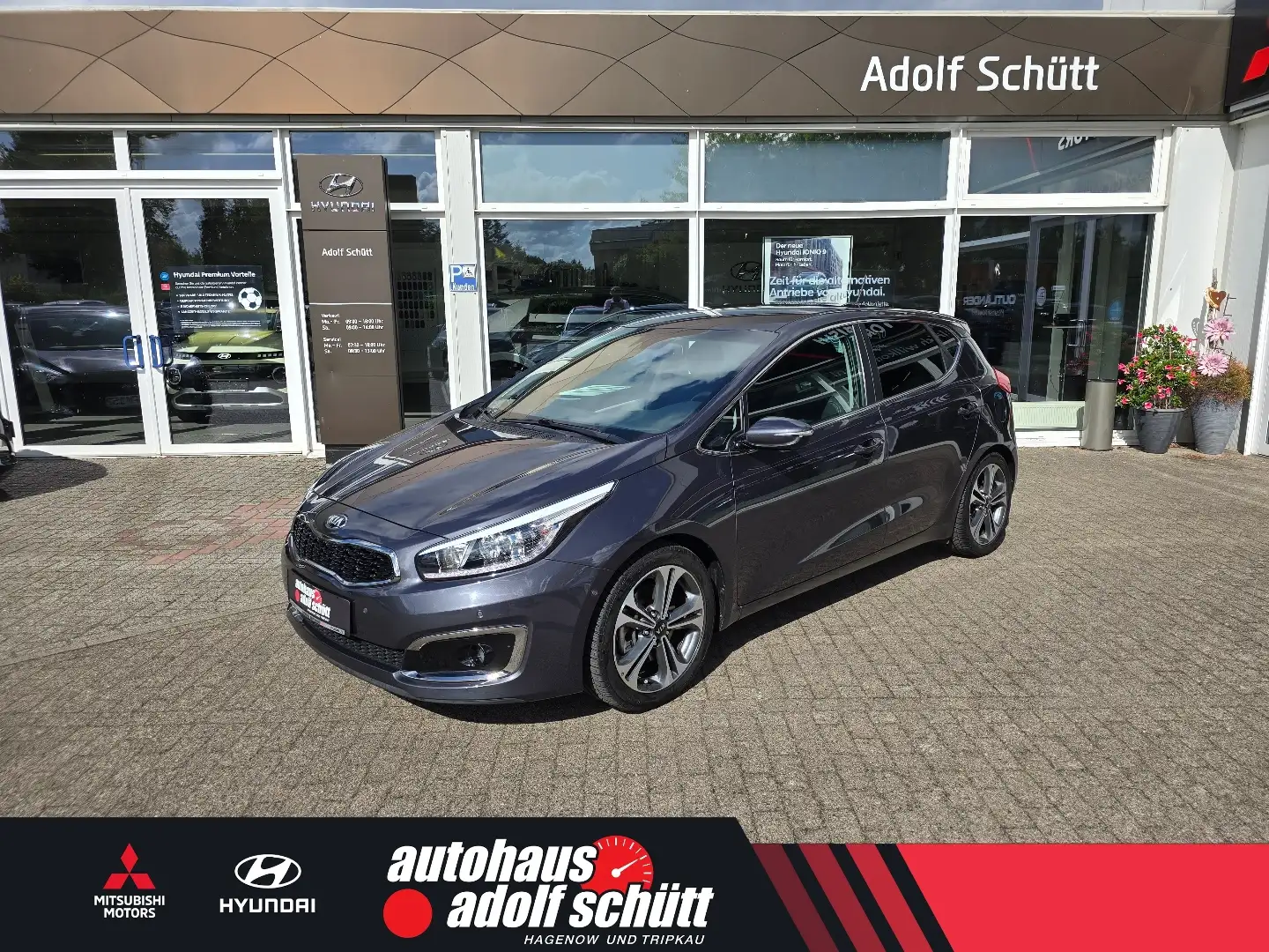 Kia Ceed / cee'd Ceed 1,6 GDI 6-DCT Spirit Grau - 1