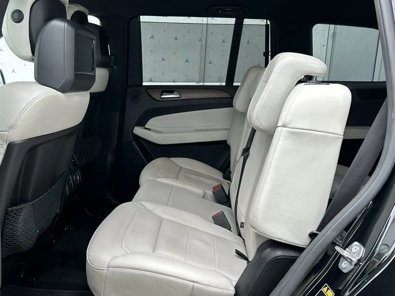 Mercedes-Benz GLS снимка Mercedes-Benz GLS