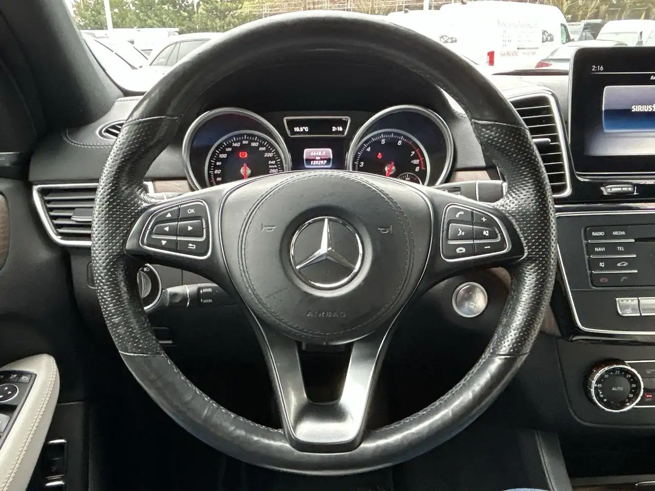 Mercedes-Benz GLS снимка Mercedes-Benz GLS