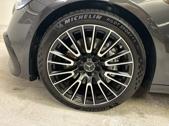 Mercedes-Benz E 53 AMG HYBRID 4MATIC+ Limousine LED PTS  Cam Ansicht 14