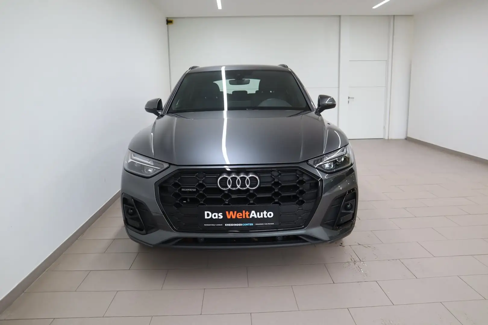 Audi Q5 40 TDI quattro S line Grau - 2