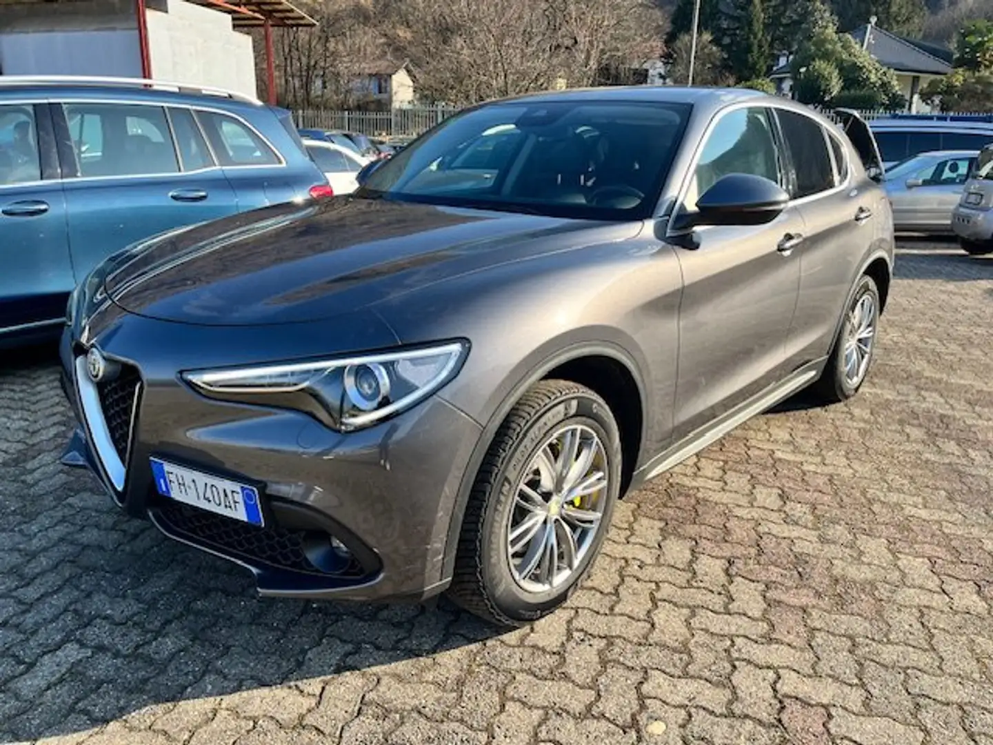 Alfa Romeo Stelvio 2.2 Turbodiesel 210 CV AT8 Q4 Executive Grijs - 1
