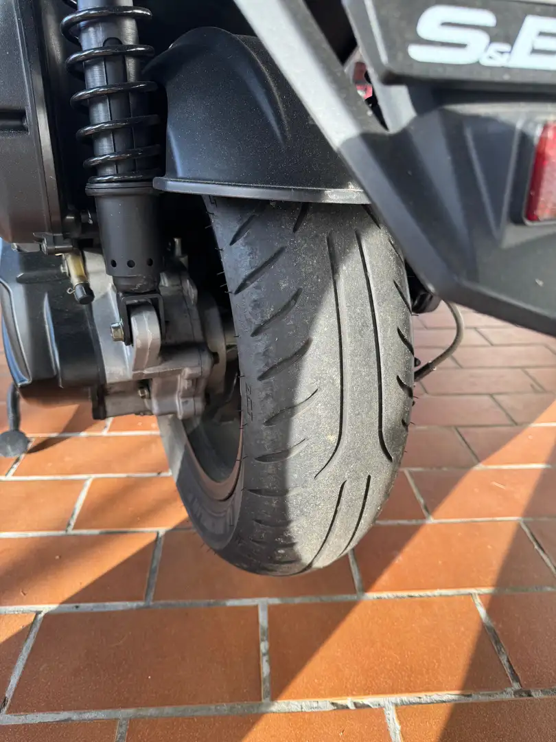 Kymco Downtown 300i Gri - 1