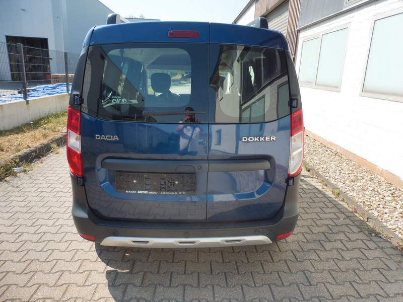 Dacia Dokker TCe 115 Stepway Celebration Ero 6 W — photo 5