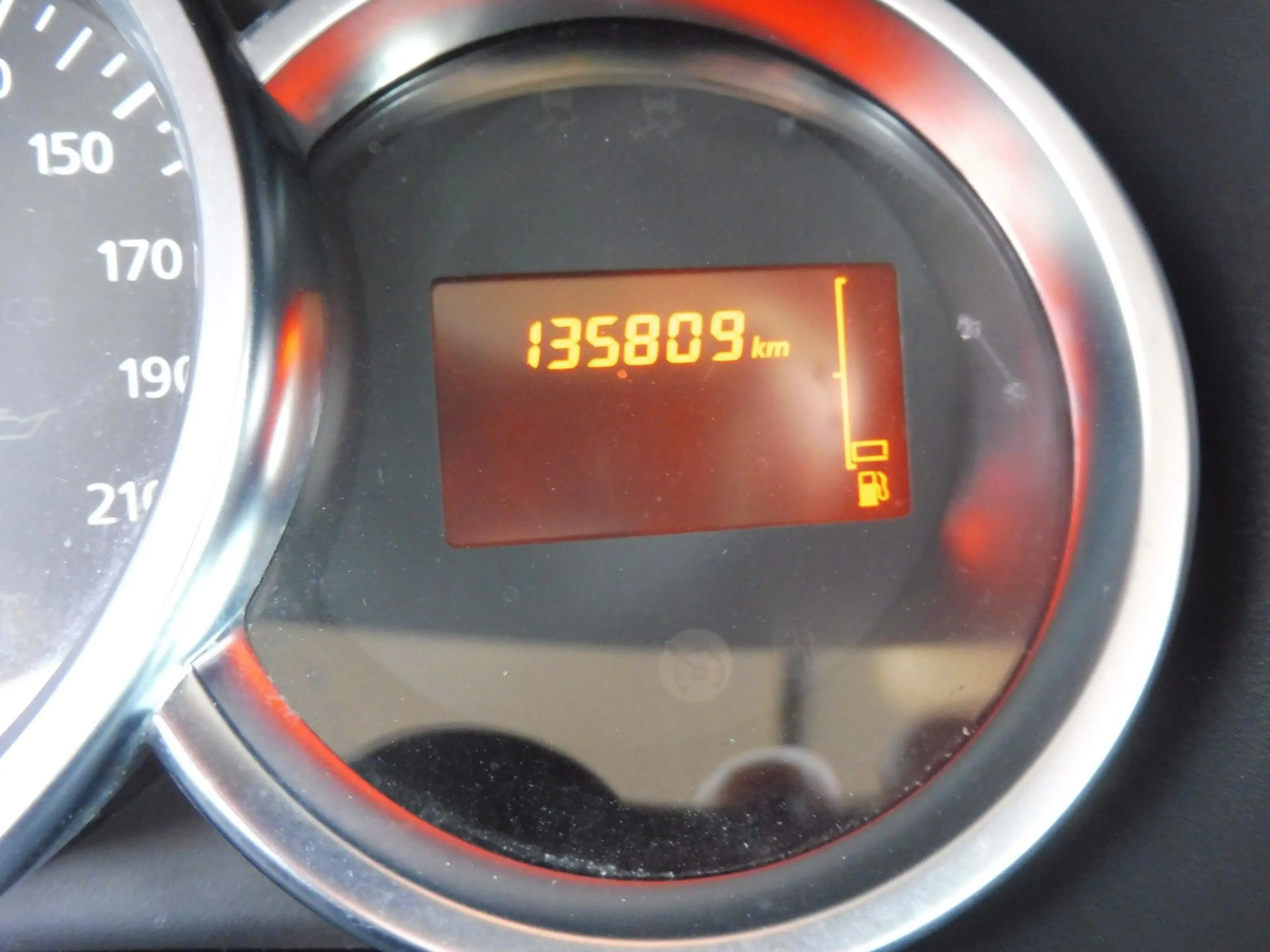 Dacia Dokker TCe 115 Stepway Celebration Ero 6 W — photo 13