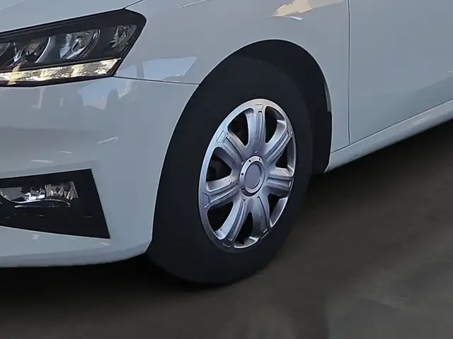 Skoda Fabia view 11