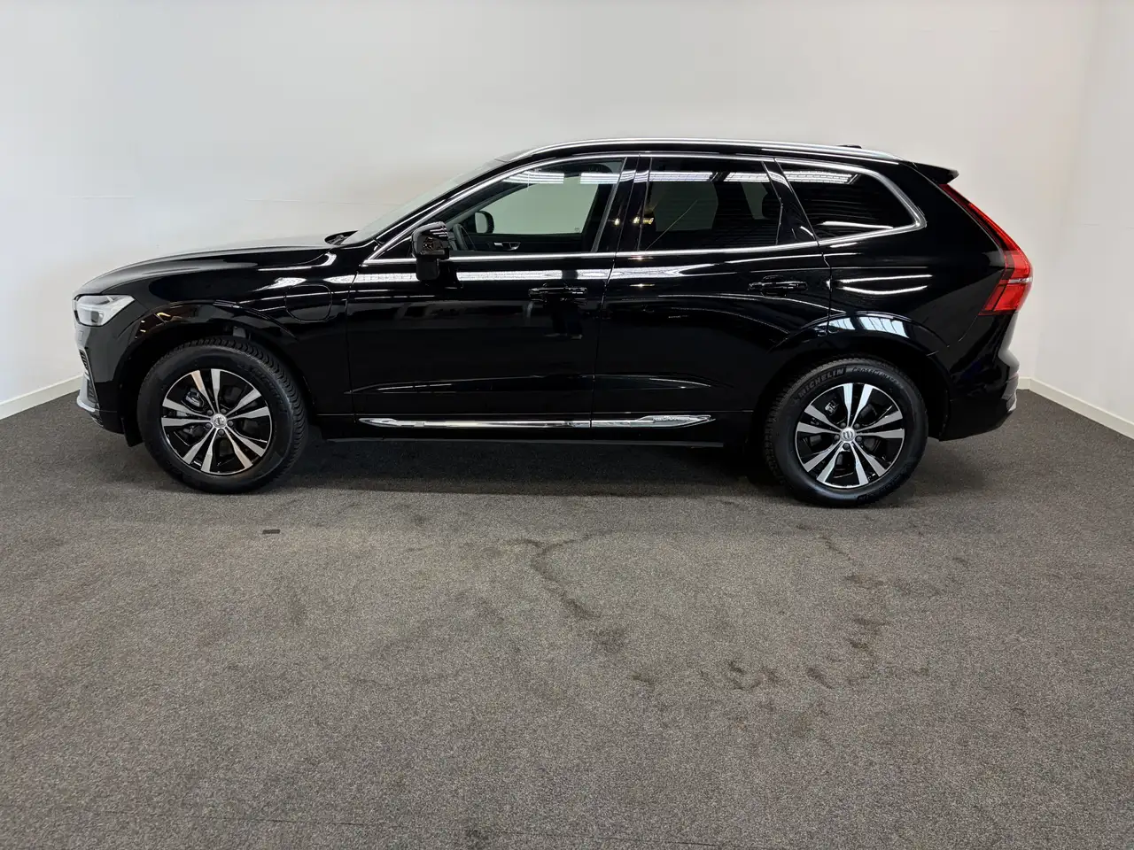 Volvo XC60 2.0 T6 Plug-in HY Long Range AWD Plus Bright/ Pano, миниатюра 7